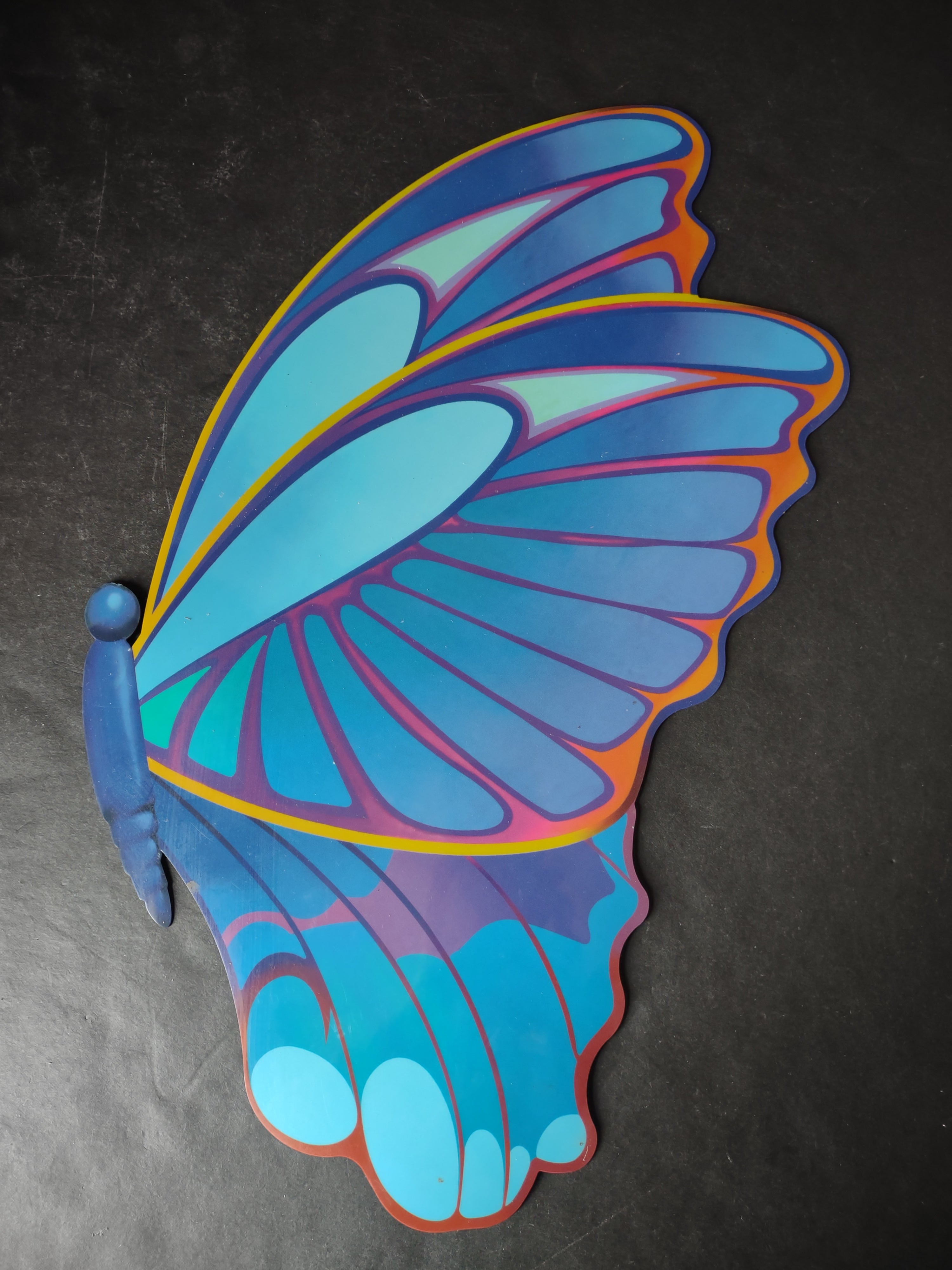 Blue Large Magnetic Butterfly 17" x 9" (lot 5038)