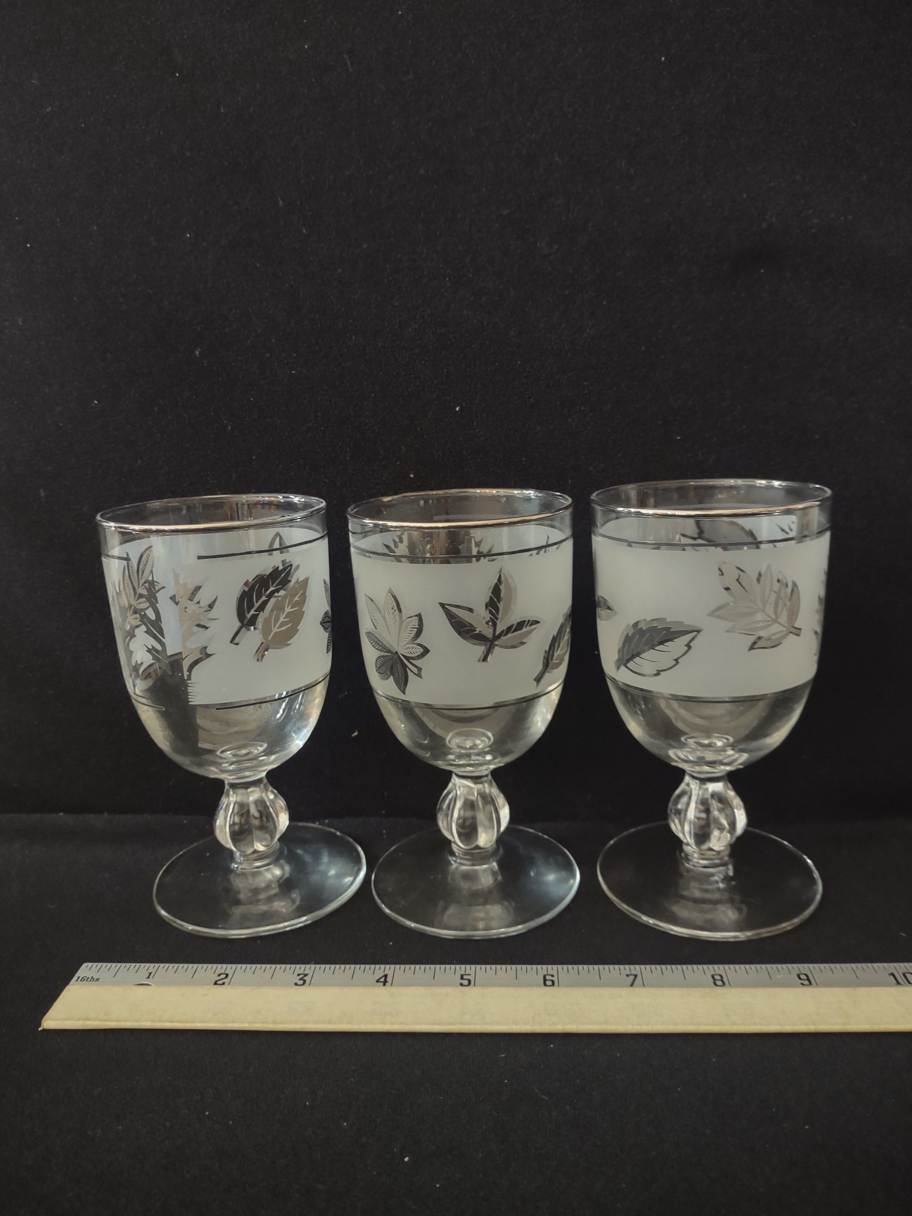 Vintage Libbey Silver Leaf Foliage Frosted Goblet X 3 (Lot 3231)