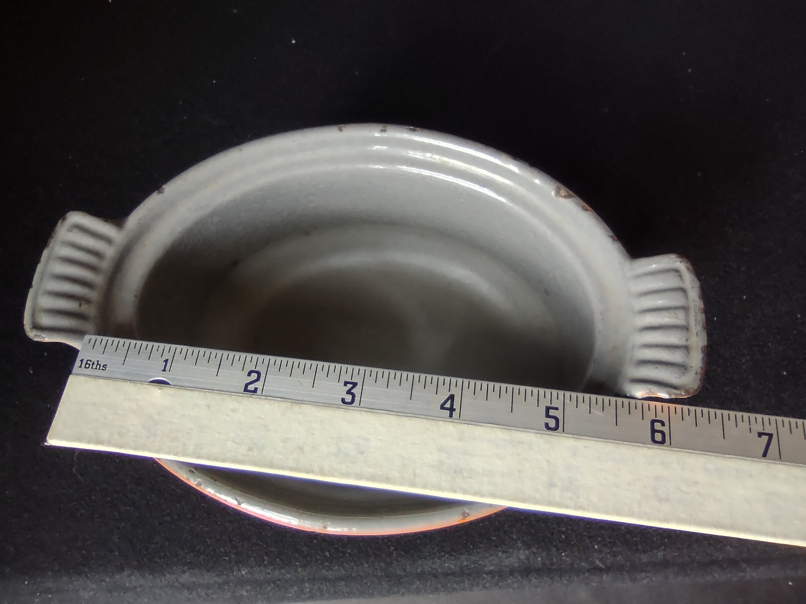 Vintage Le Creuset 14 Cast Iron Enameled Orange Backing Dish 5-1/2" (lot 2776c)