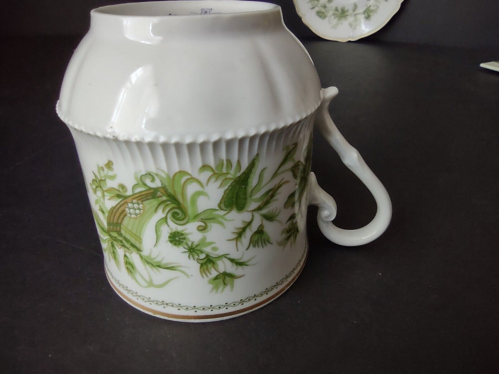 Haviland Limoges France Carette Teacup & Saucer Green Design (lot 735)