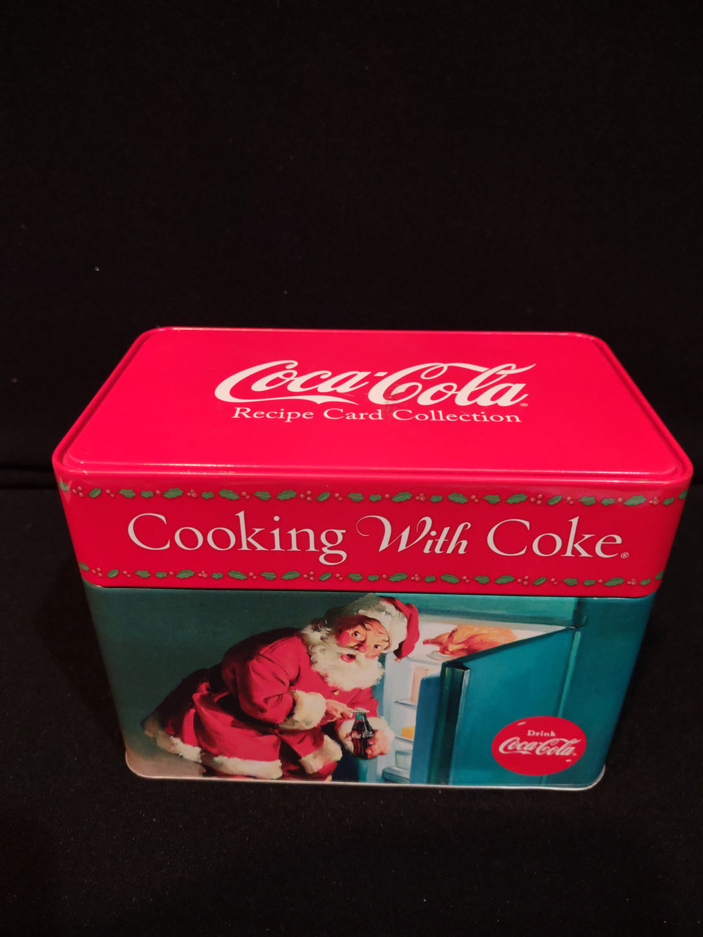 Vintage Cooking with Coca-Cola Recipe Box with Recipes (lot 5418)