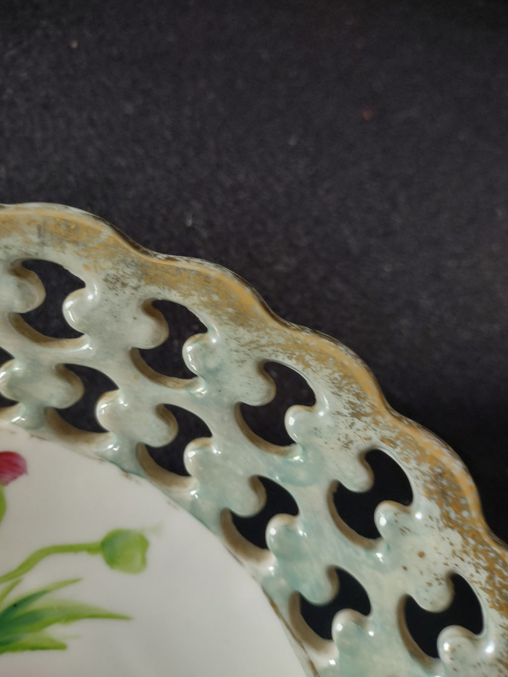 Vintage Reticulated Edge Porcelain Plate Purple Floral Wall Hanging (Lot 5073)