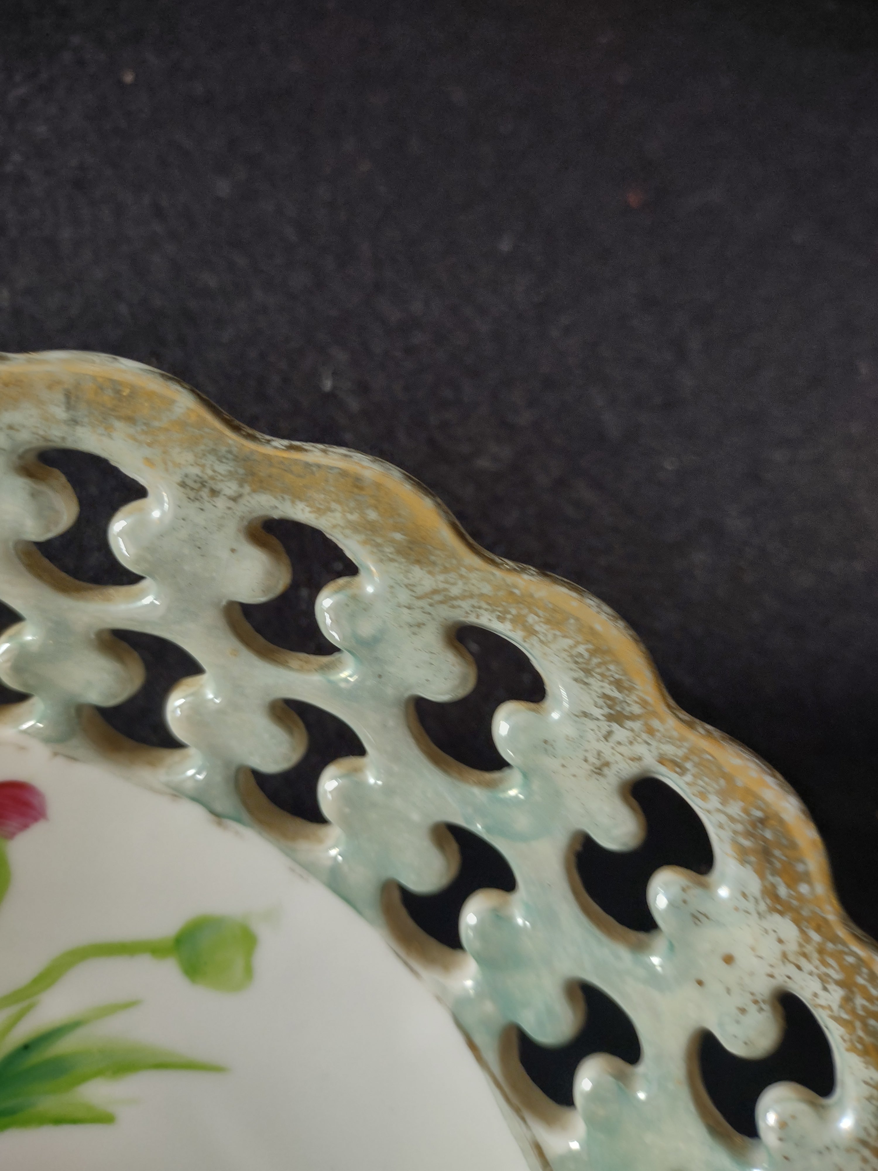 Vintage Reticulated Edge Porcelain Plate Purple Floral Wall Hanging (Lot 5073)