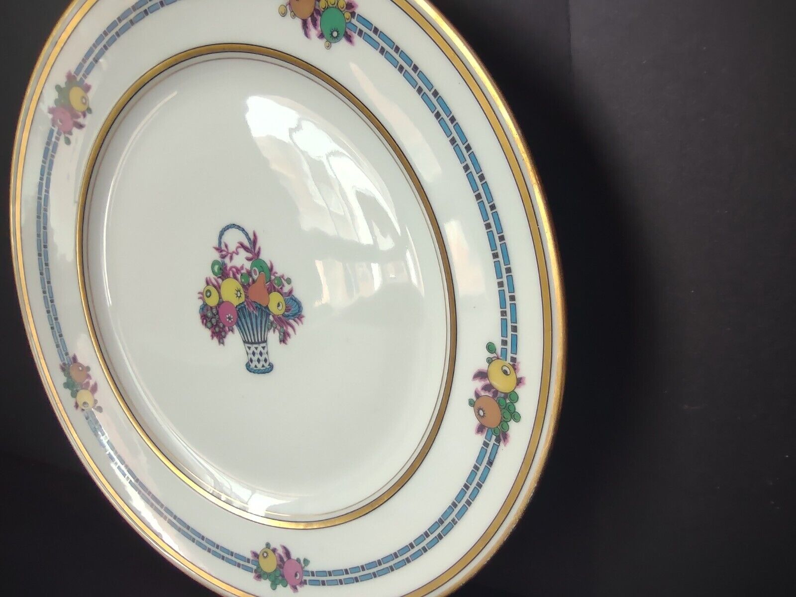 Depose Limoges Gold Trim Fruit Design Dinner Plate (lot 638)