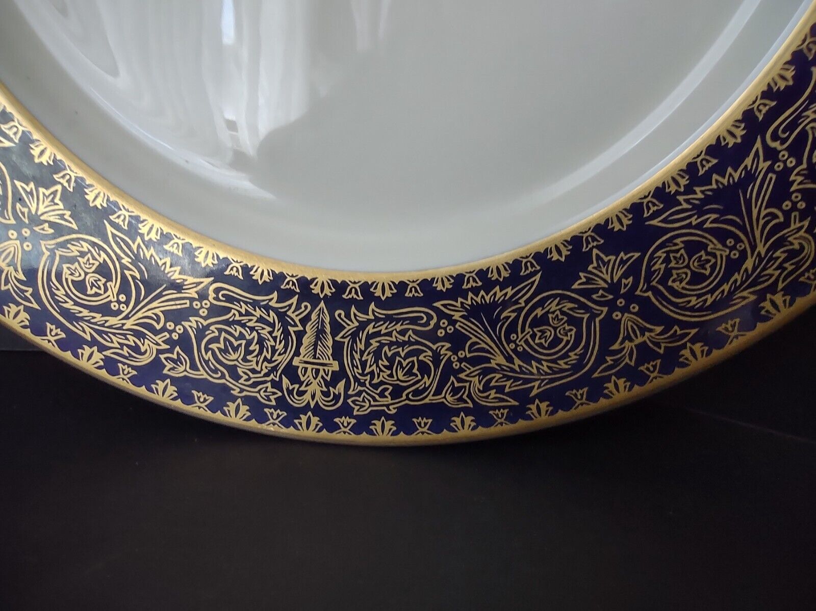 Alvin USA Heavy Ornate Gold Trim Cobal Blue Dinner Plate 10-1/8" (lot 722)