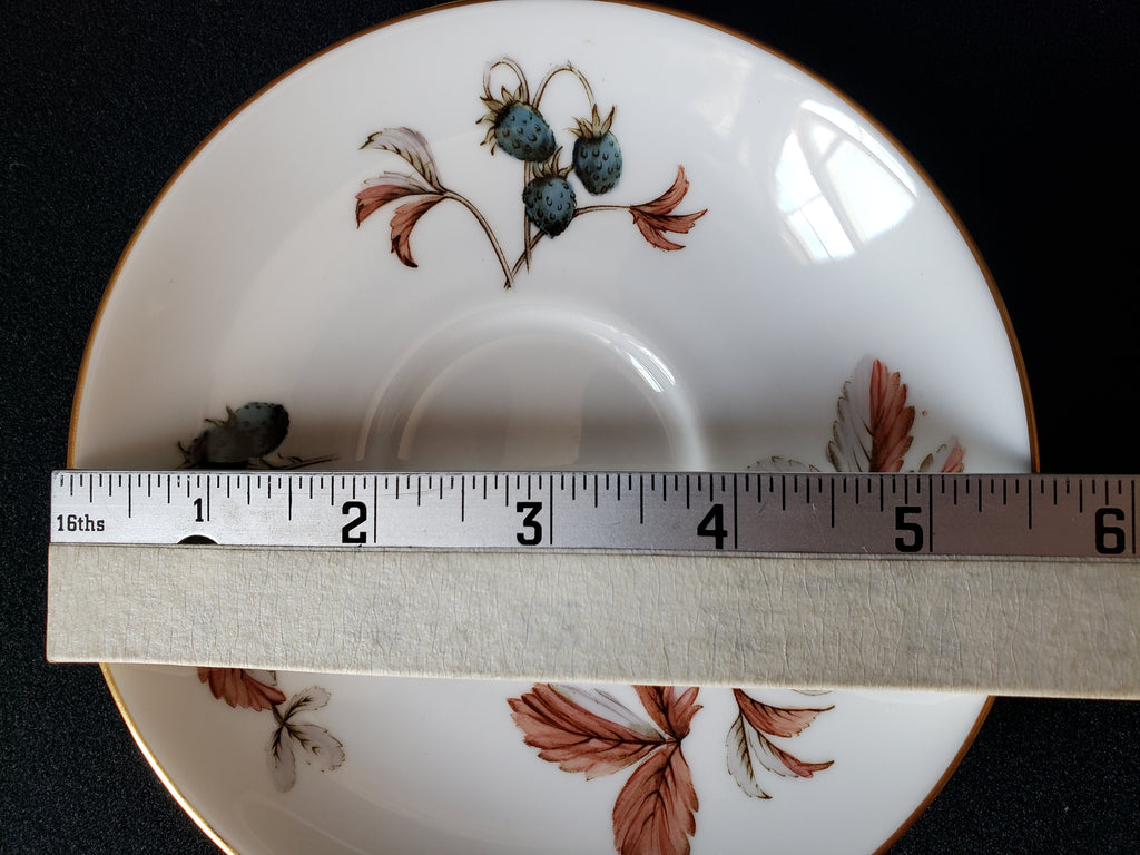Vintage Royal Worcester Fraises Des Bois Tea Cup with Saucer (lot 2133)