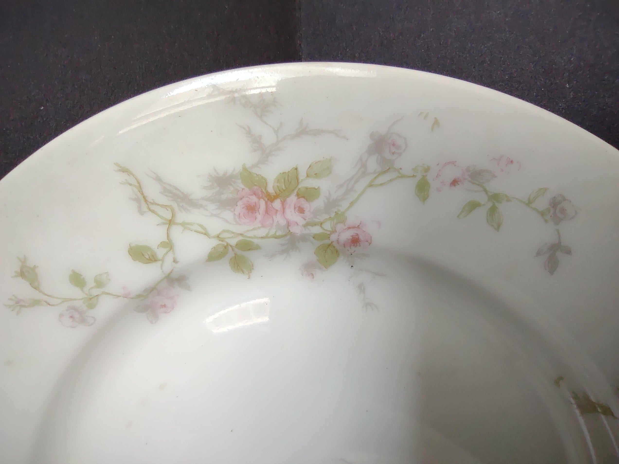 Haviland Limoges 4 x Salad/Dessert & 4 x Bread/Butter Plate Grey Moss (lot 919)
