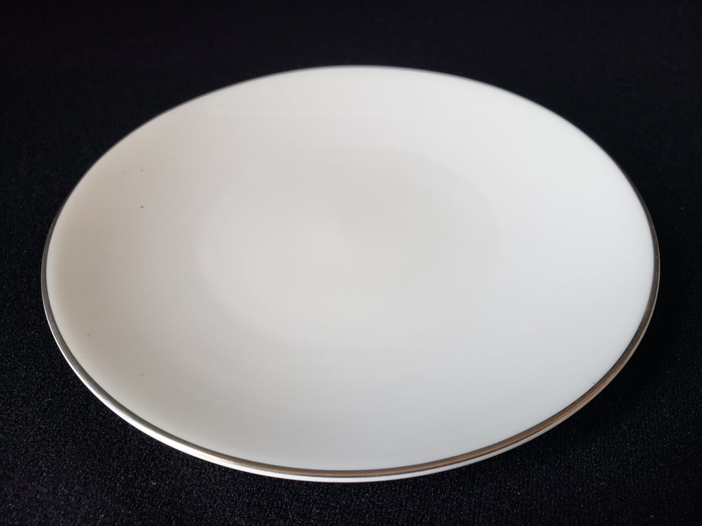 Vintage Royal Worcester White Silver Trim Bread or Dessert Plate 6" (lot 2108)