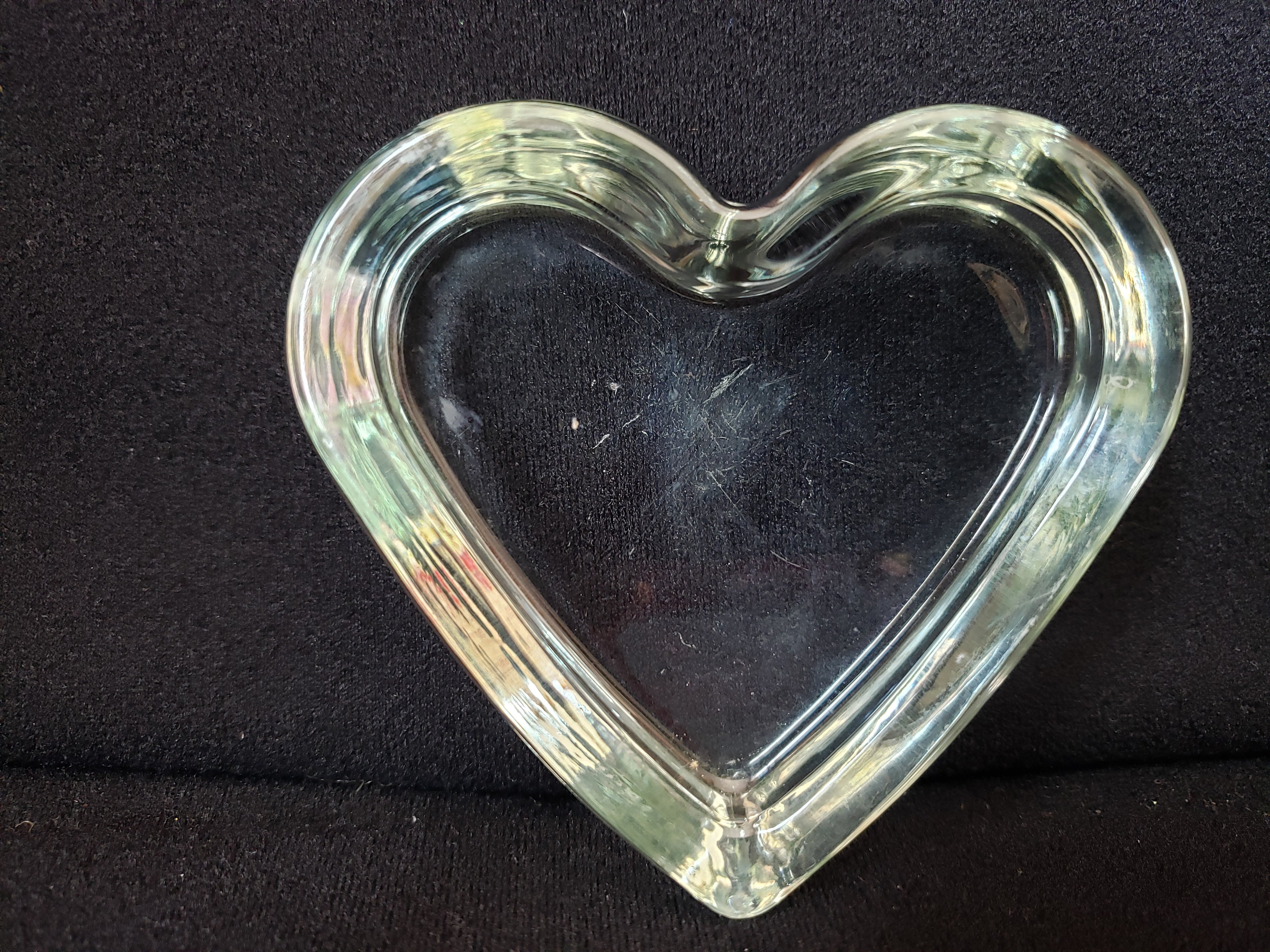 Vintage Glass Heart Dish Ashtray Trinket Jewelry Dish 3-1/2" (2152)