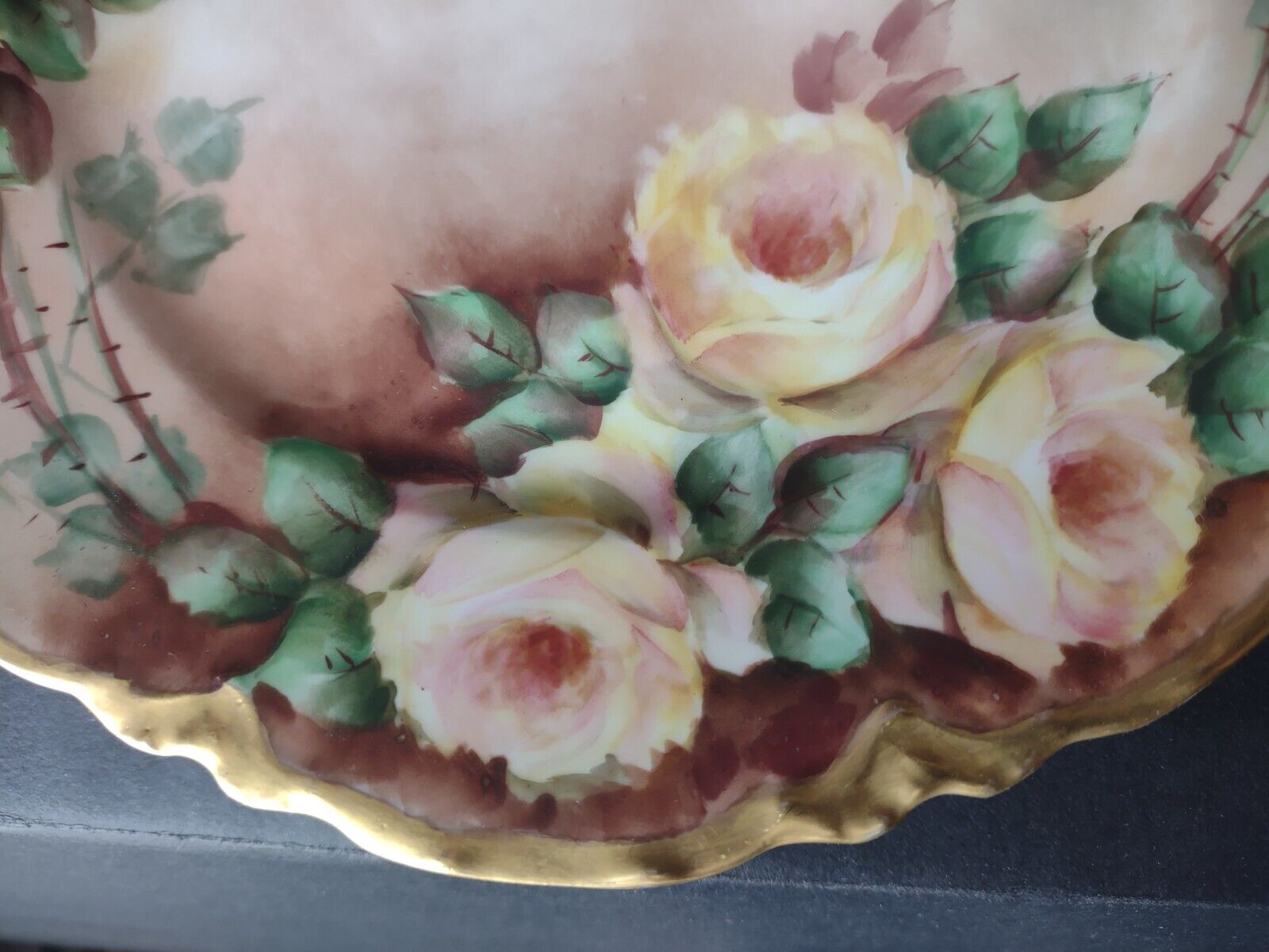 Haviland Limoges Heavy Gold Trim White Yellow Rose Cabinet Plate 8-1/2" (lot 473