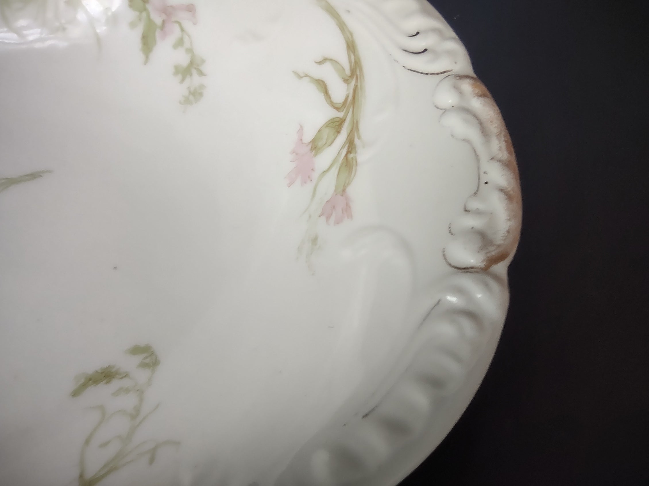 Haviland Limoges Gold Trim Handles Pink Cornflower Serving Bowl (lot 946)