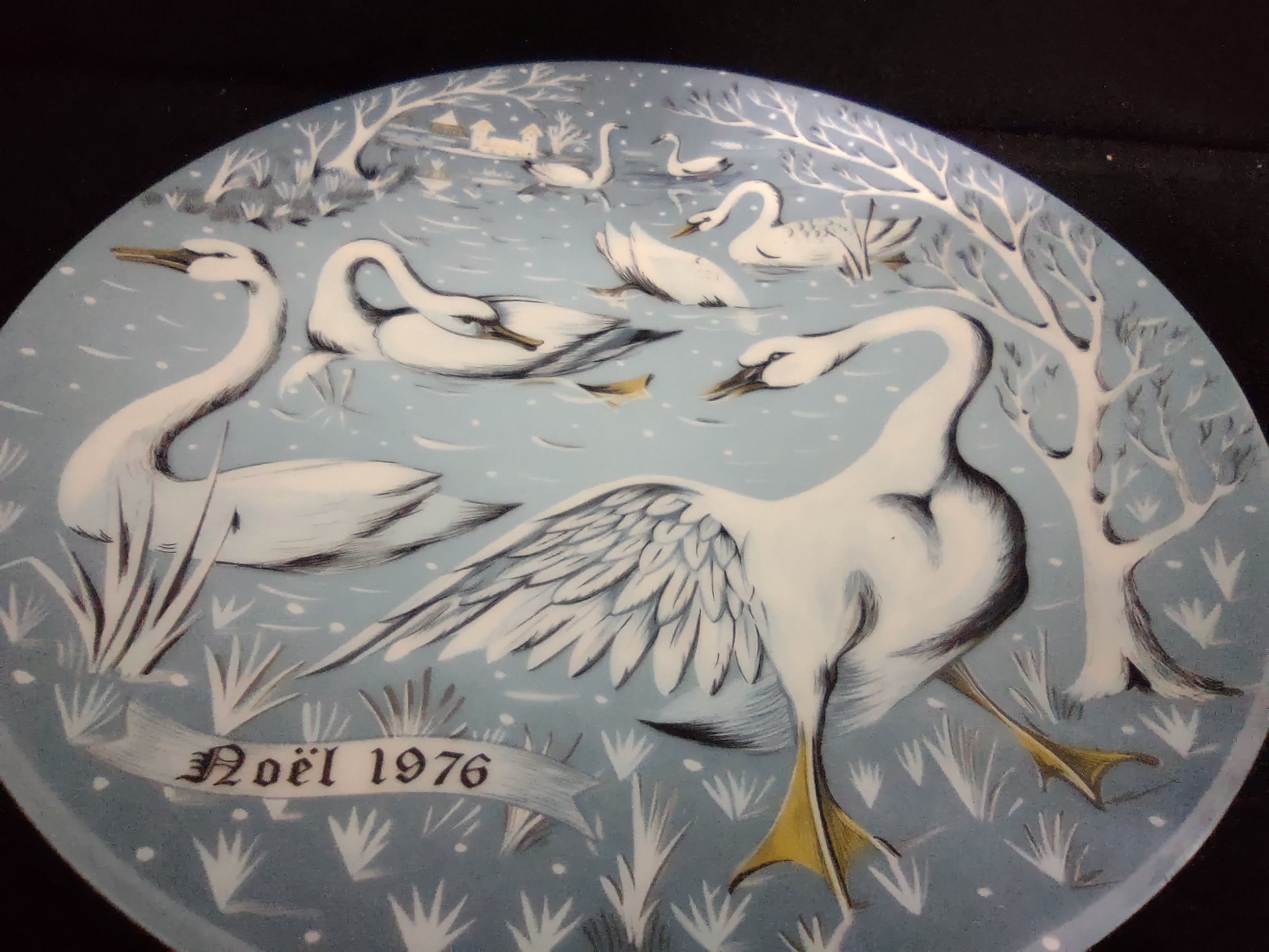 Vintage Haviland Limoges France Hetreau Christmas Plate "Seven Swans A'swimming" 1976 # 131