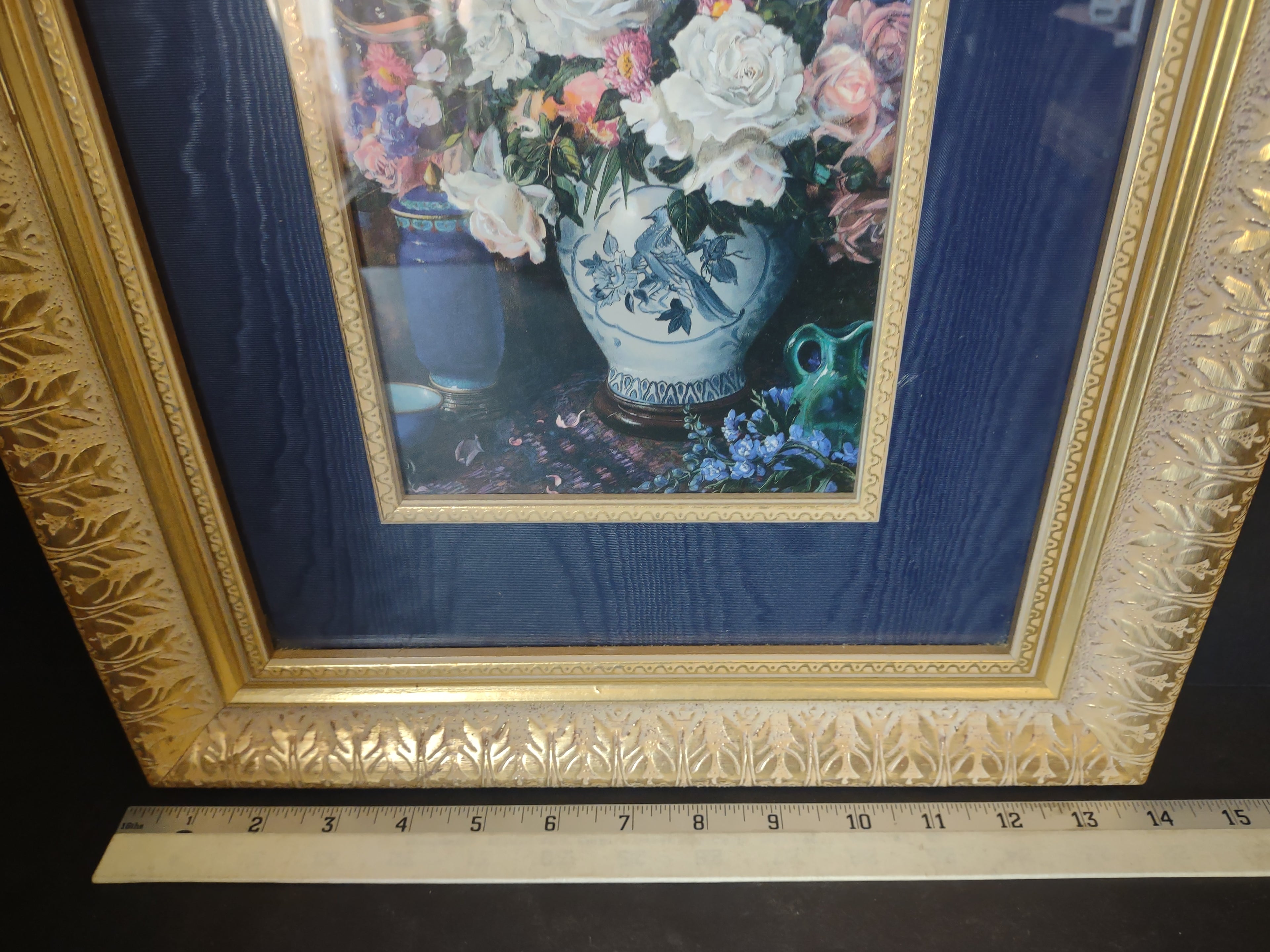 Randomlane Bouquet of Roses Delphinium Golden Navy Wall Design (lot 2626c)