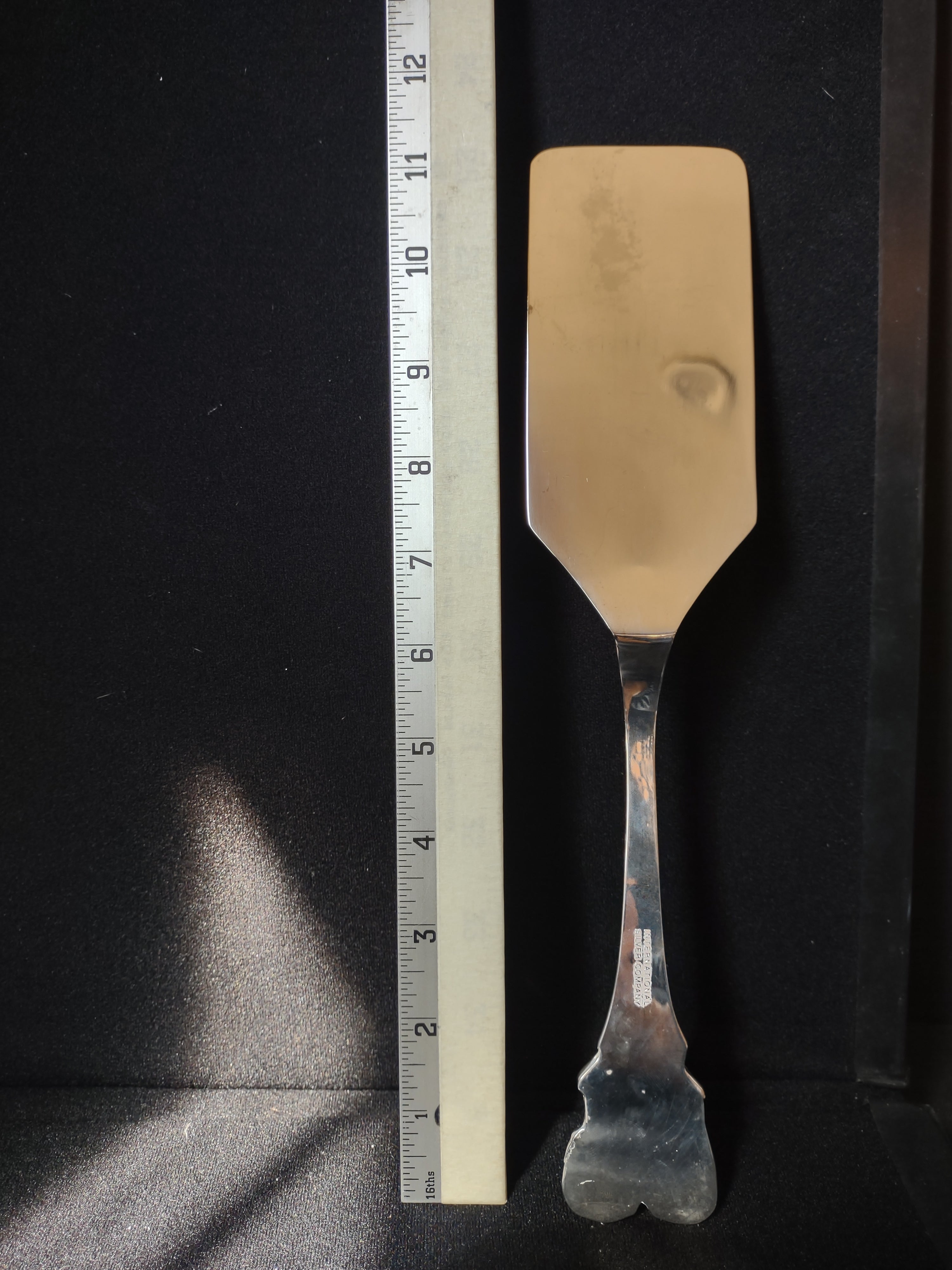 International Silver Christmas Holiday Serving Meat Fork Spoon Server (lot 1675)