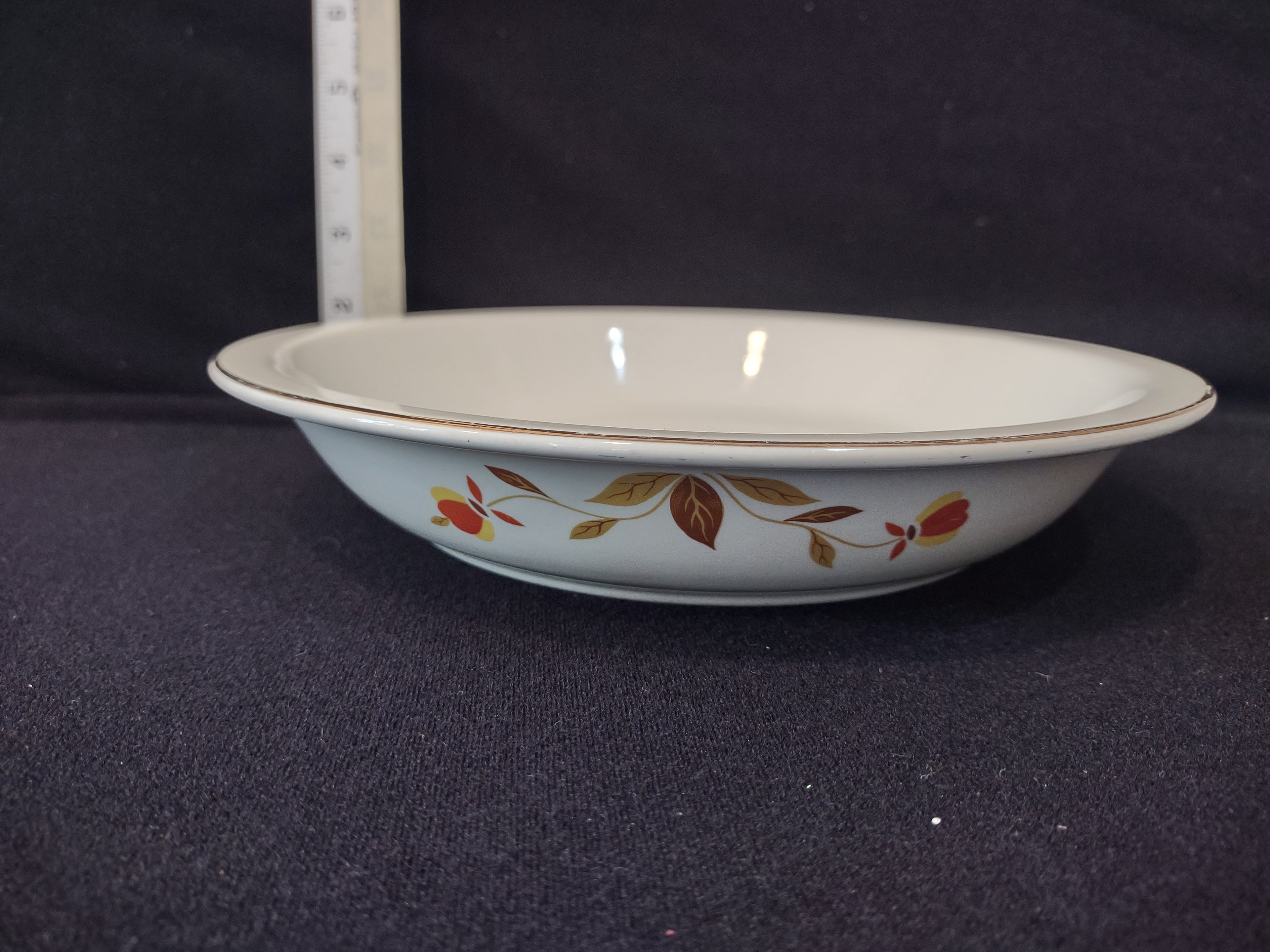 Vintage Halls Superior Jewel Autumn Tea Leaf Pie Baking Plate (lot 2889)