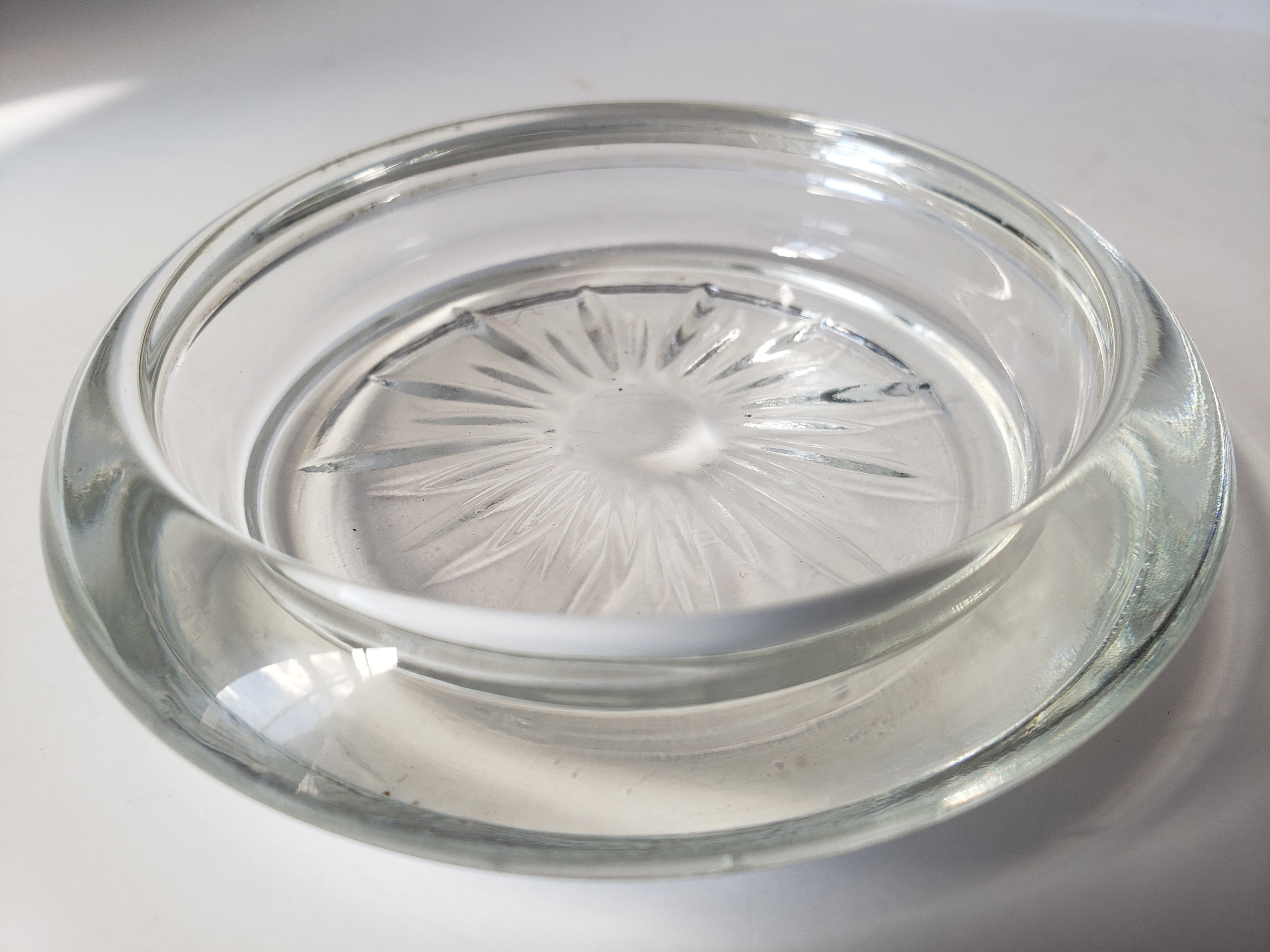 Vintage 4 x Glass Coasters (lot 2211)