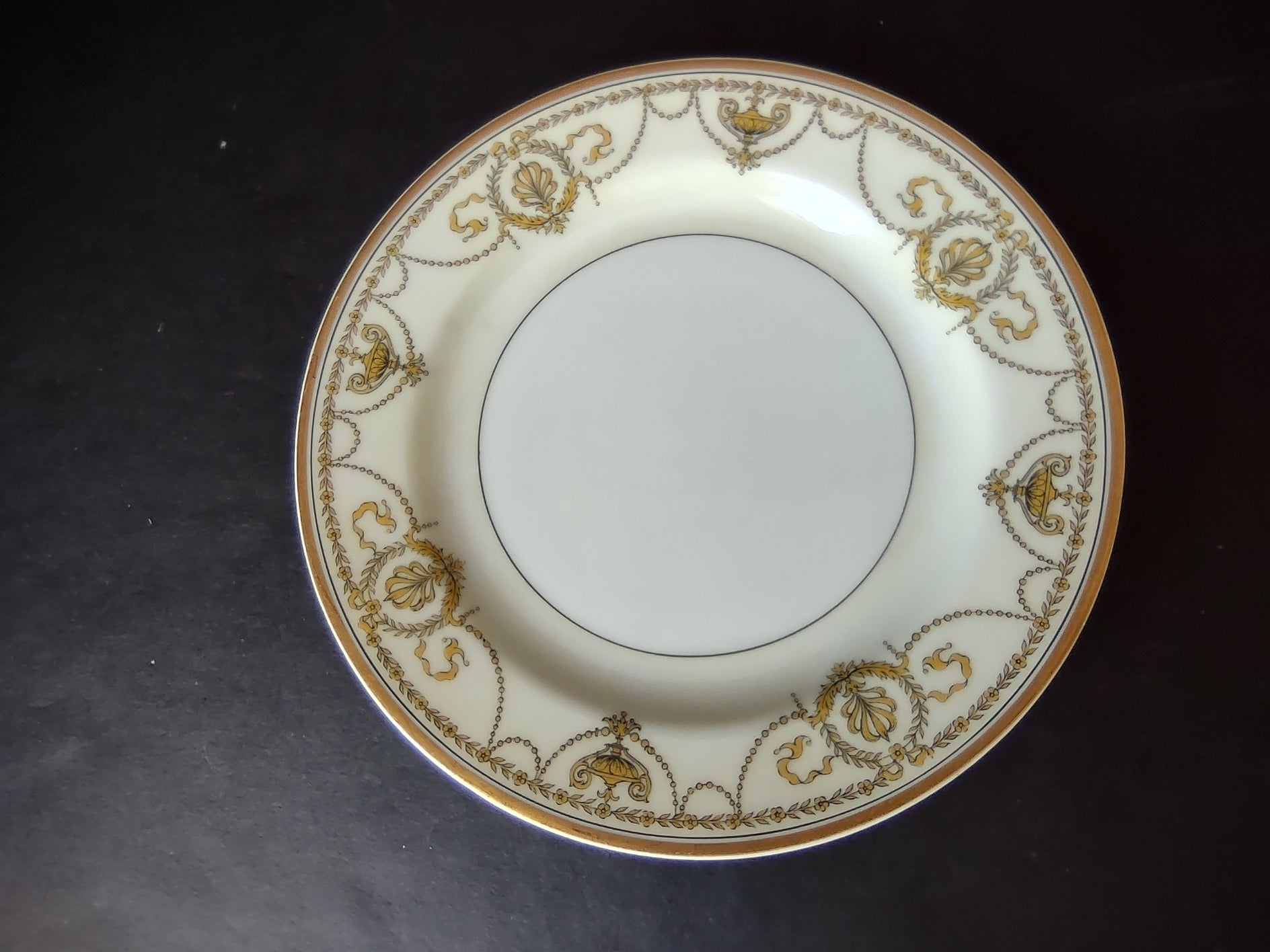 Haviland Limoges Eugenie 8 x Bread Plate Yellow Laurel Swag Ribbon (lot 940)