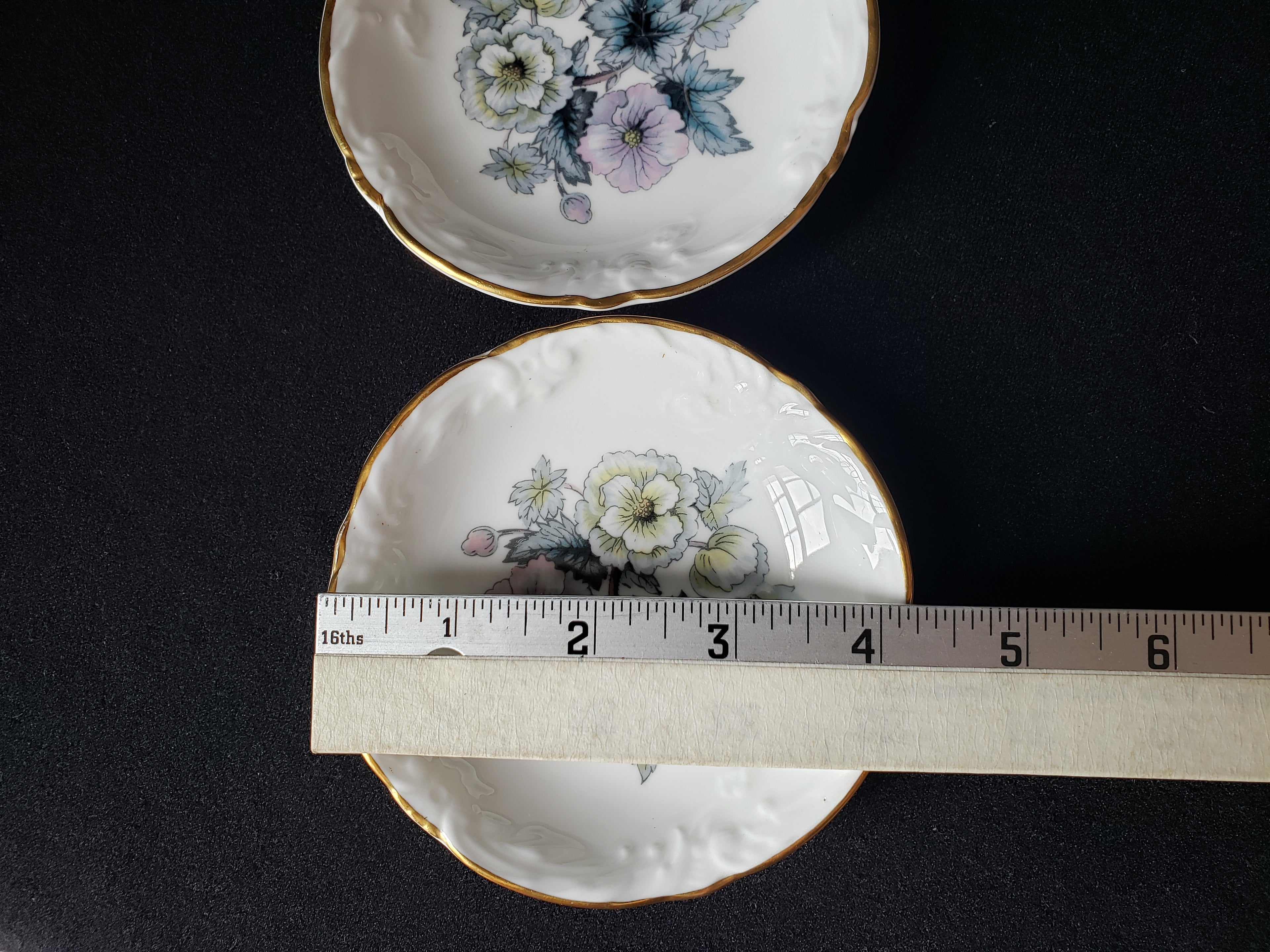 Vintage Royal Worcester Set 2 Coaster Small Dish Gold Trim 4"(lot 2070)