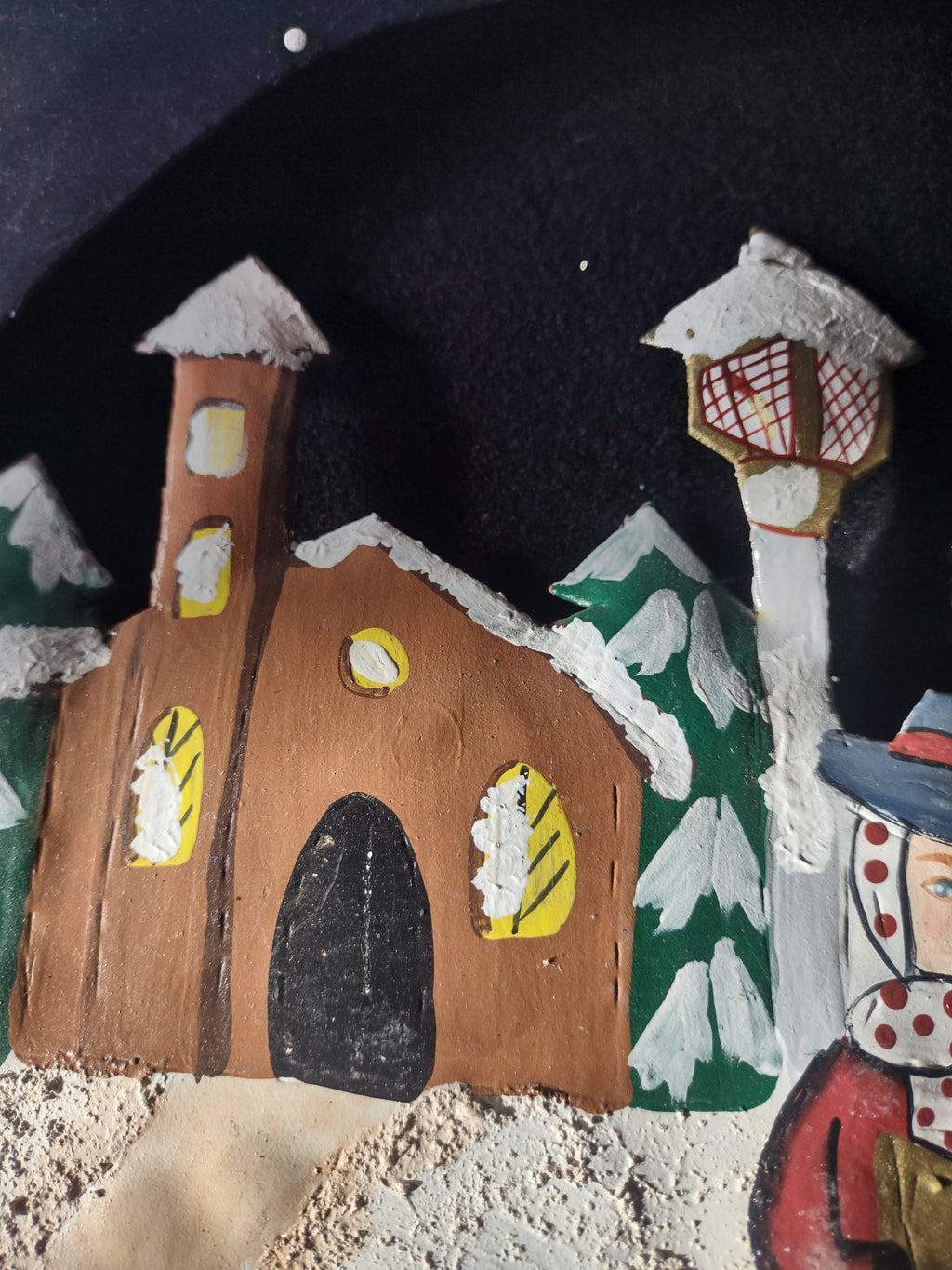 Rustic Christmas Metal Hanging Carolers Church Wooden Greeting 17x15 (Lot 4663)