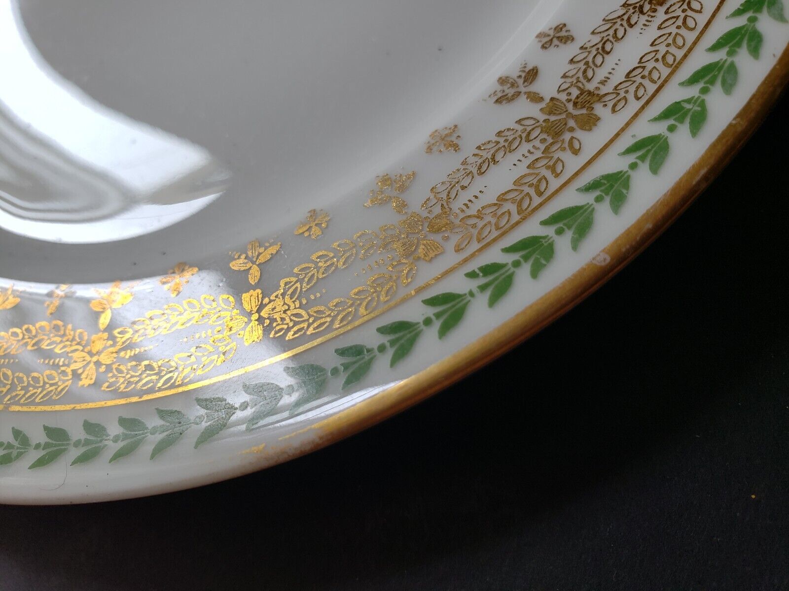 JP Limoges France Gold Trim Green Laurel Dessert Plate 7-1/2" (584)
