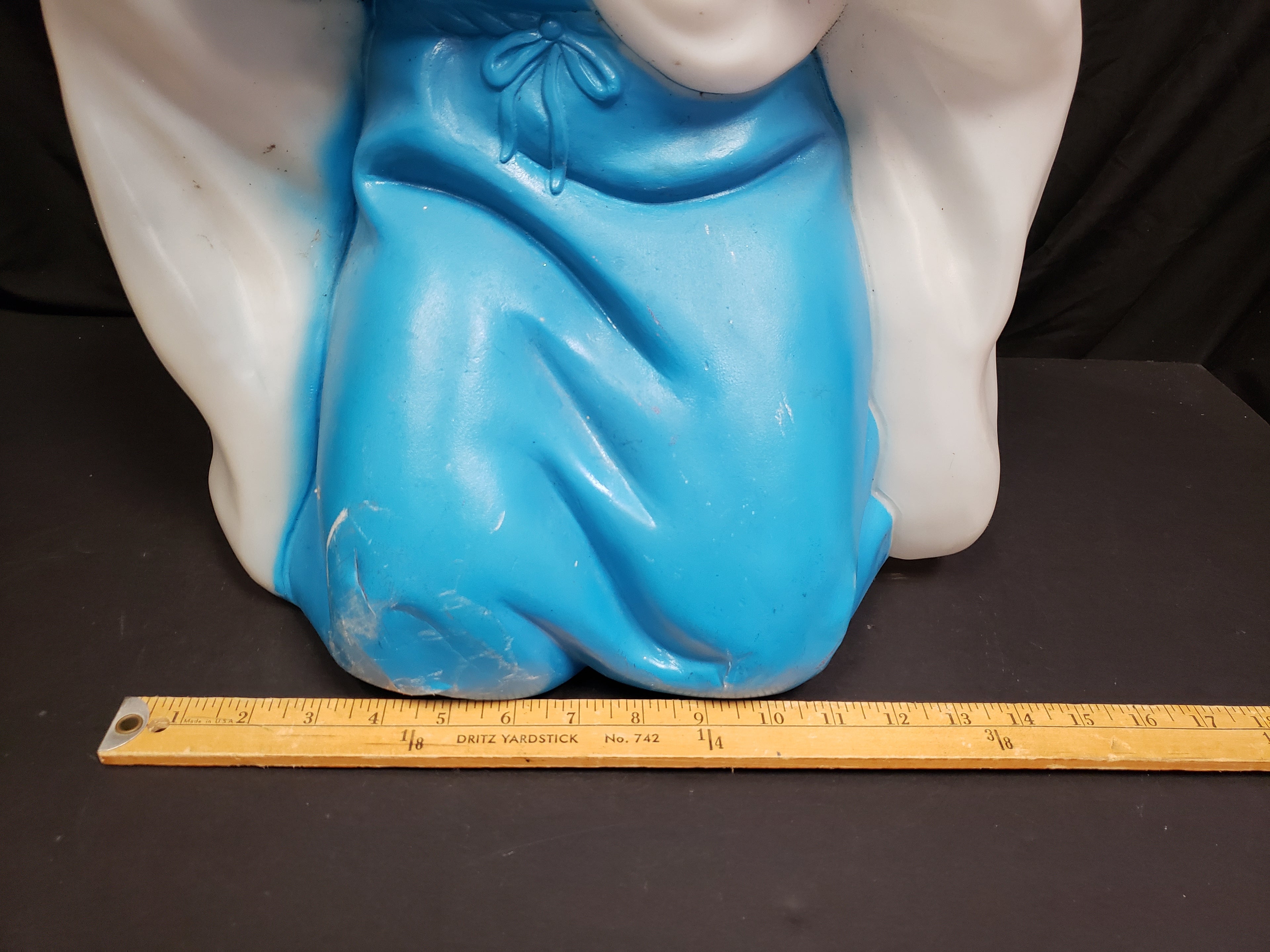 Vintage Christmas Outdoor Blue Closed Eyes Mary Blow Mold 27" (lot 2266)