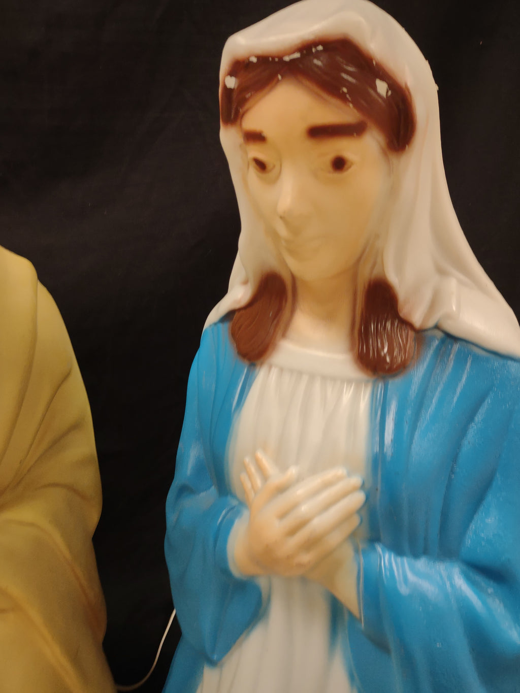 Vintage Christmas Nativity Mary Joseph Blow Mold Light Up (lot 1310)