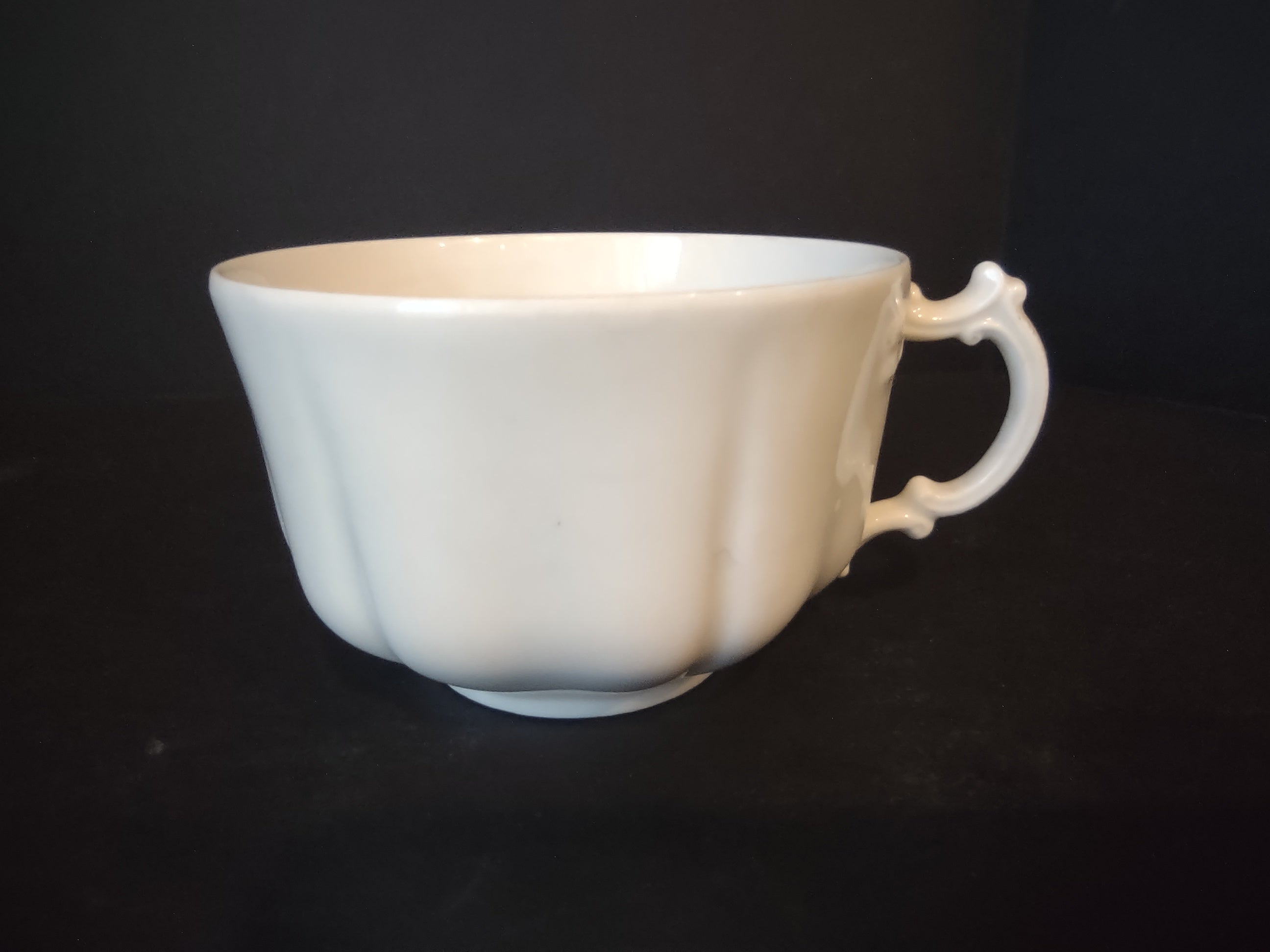 Haviland France Limoges large Flat Tea Cup ONLY White (lot 1038)