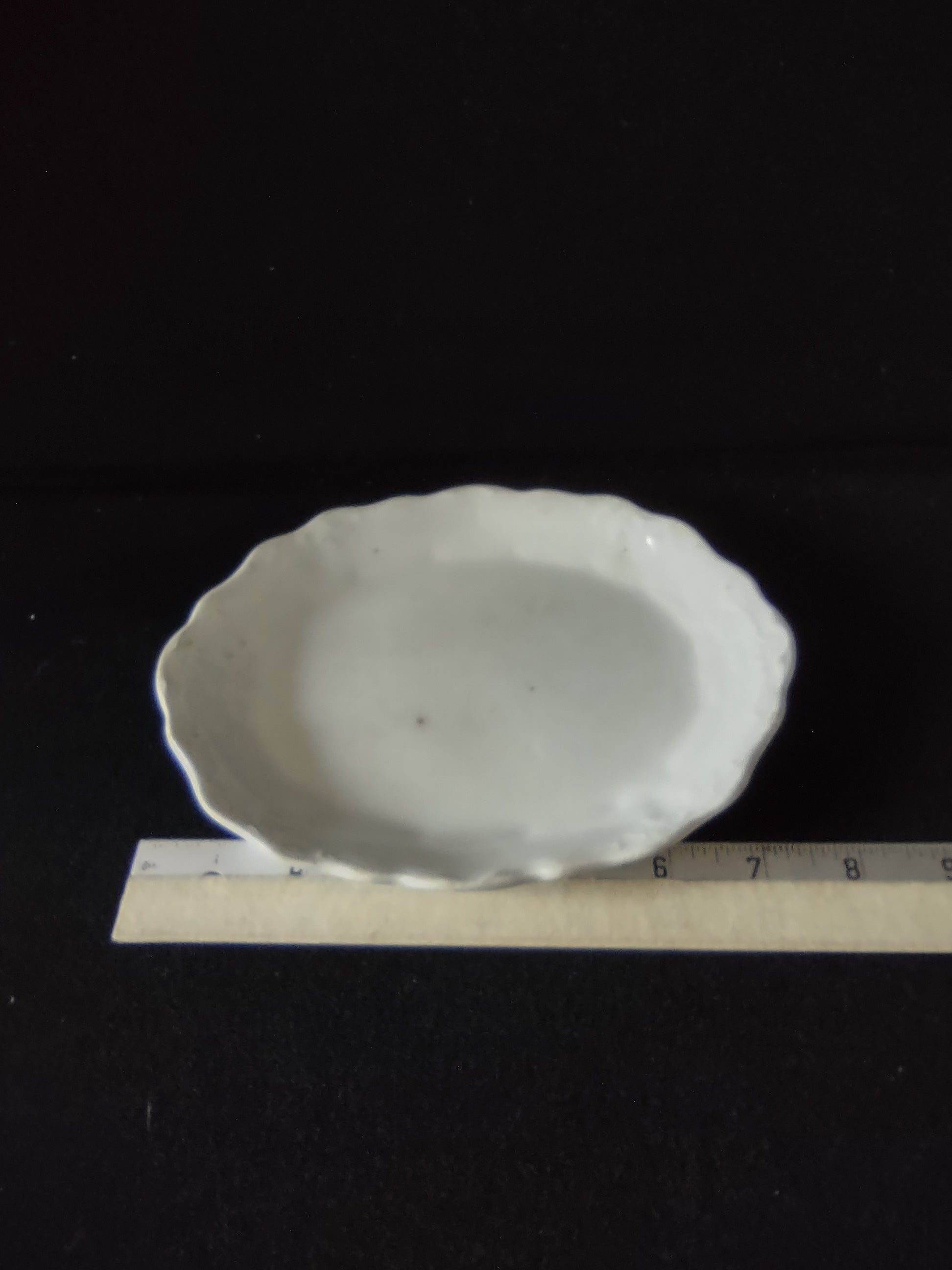 Vintage Johnson Brothers Serving Dish Royal England White Ironstone (Lot 5642)