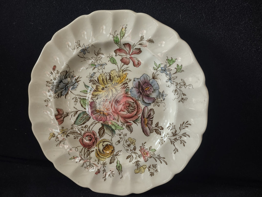 Vintage Johnson Bros Sheraton Ironstone England Dinner Plate (lot 5622)
