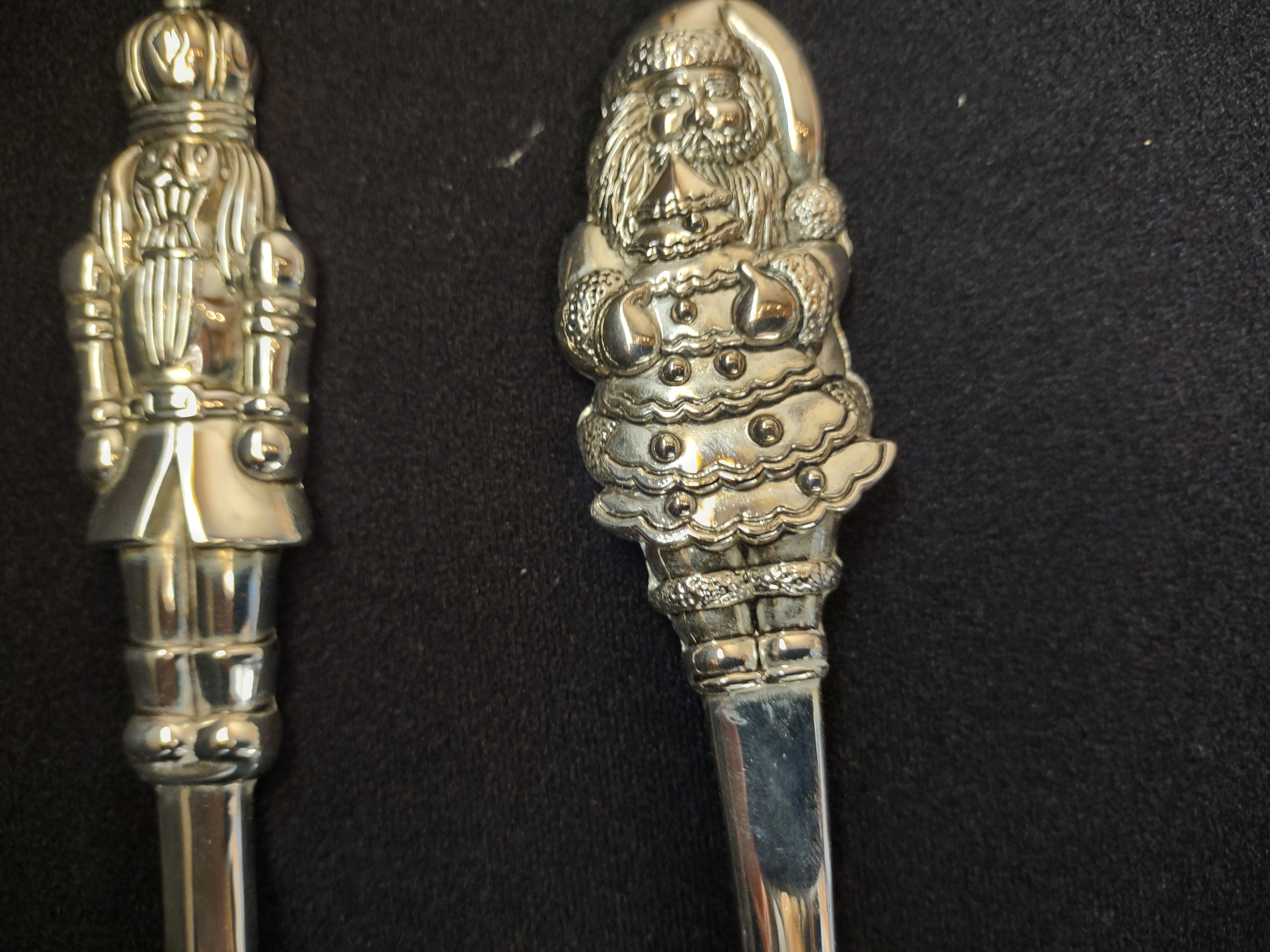 International Silver Christmas Holiday Serving Meat Fork Spoon Server (lot 1675)