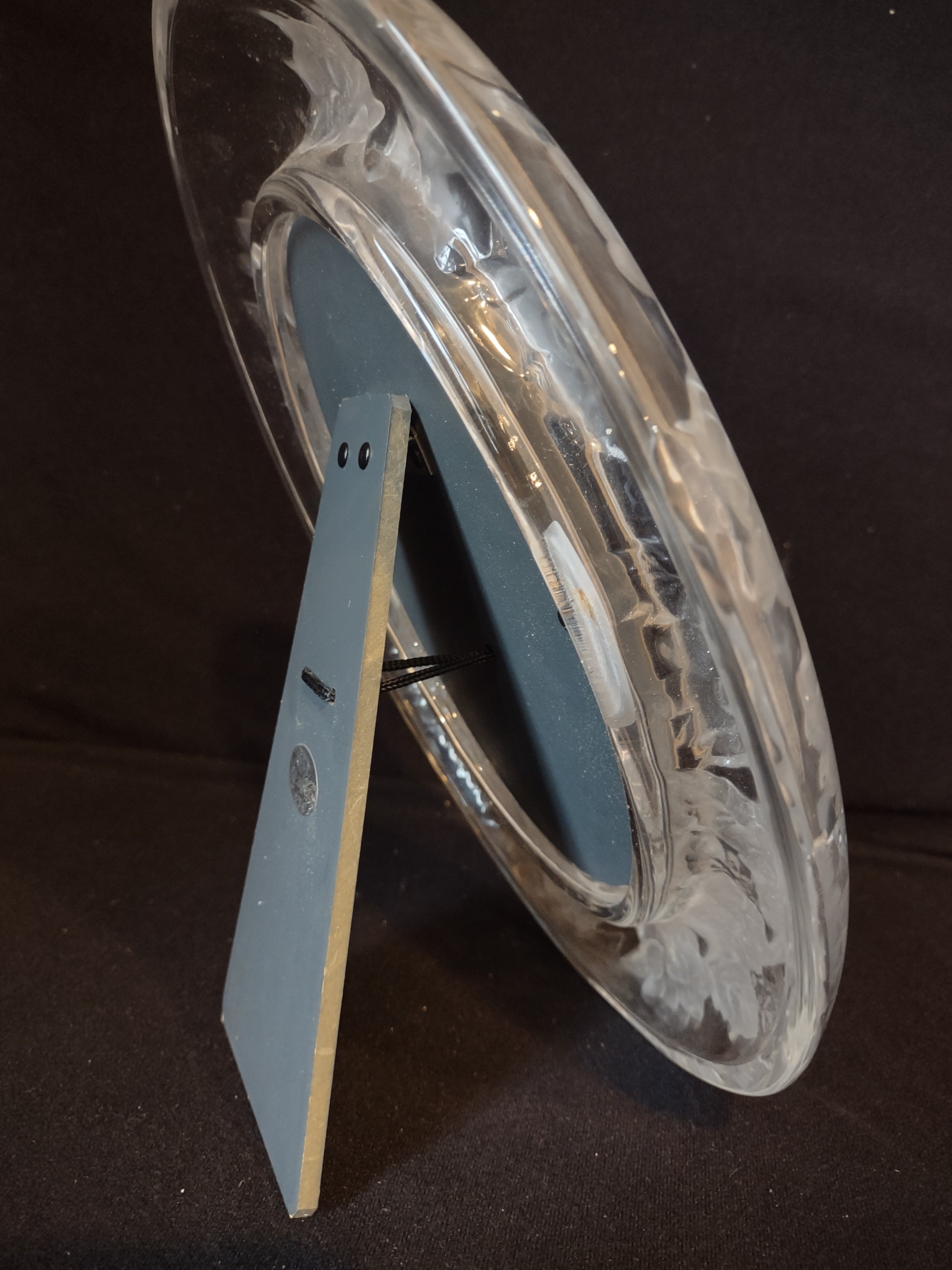 Crystal Clear Signatures Japan Picture Frame (lot 2659c)