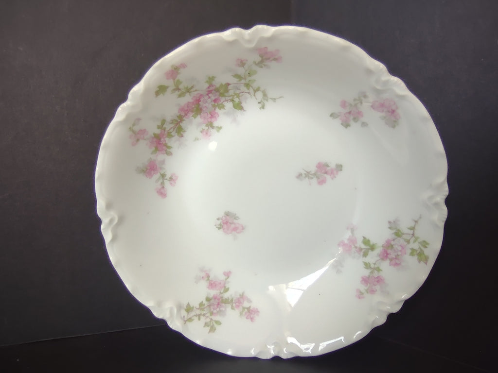 Haviland Limoges Small Bowl Apple Blossom 6-1/4"(lot 1055)