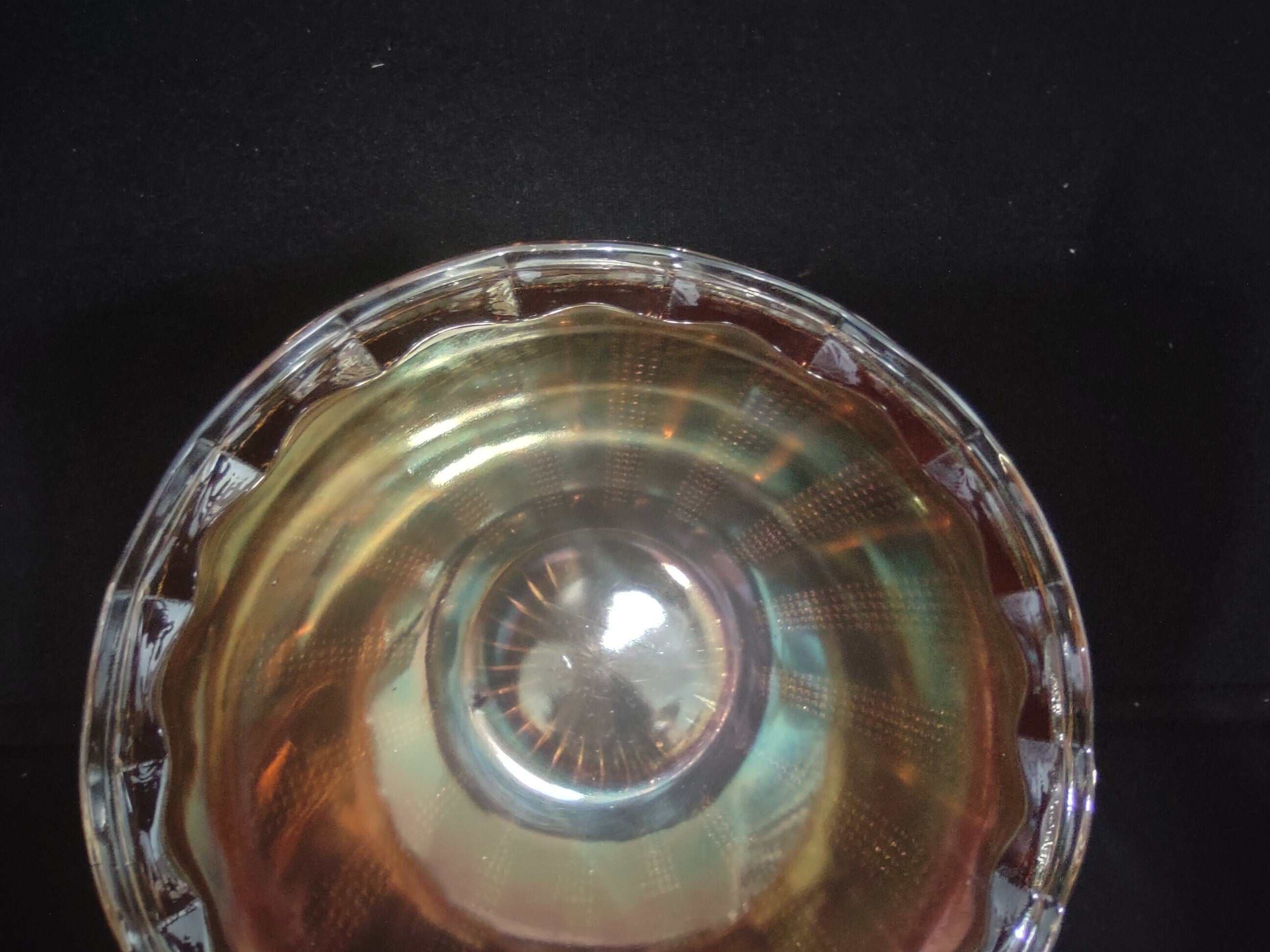 Vintage Collectible Carnival Glass Orange Amber Marigold Bowl 7-3/4" (lot 139)