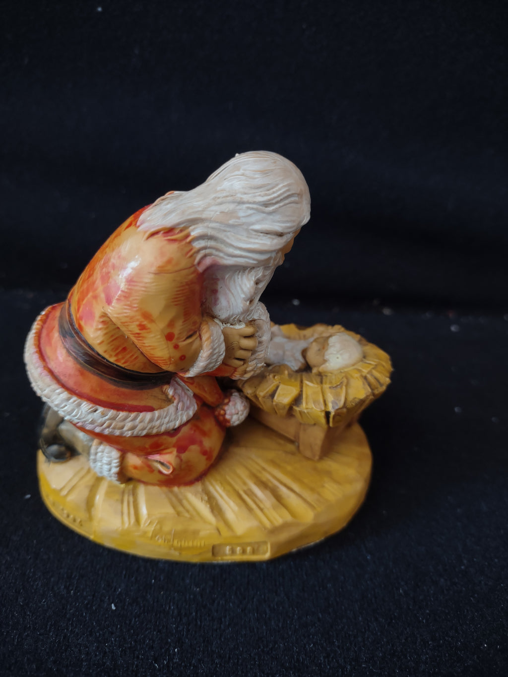 Vintage Christmas Fontanini Kneeling Santa Infant Jesus Figurine (Lot 3945)