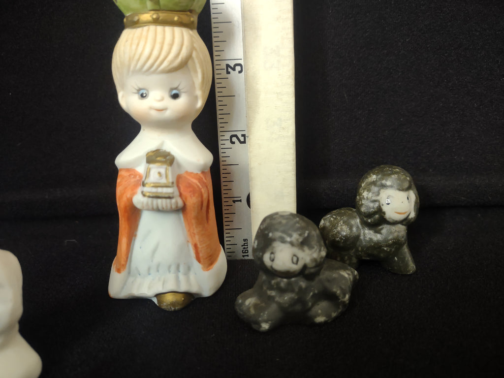 Vintage Christmas Childrens Wiseman with Lamb and Sheep (lot 2439c)