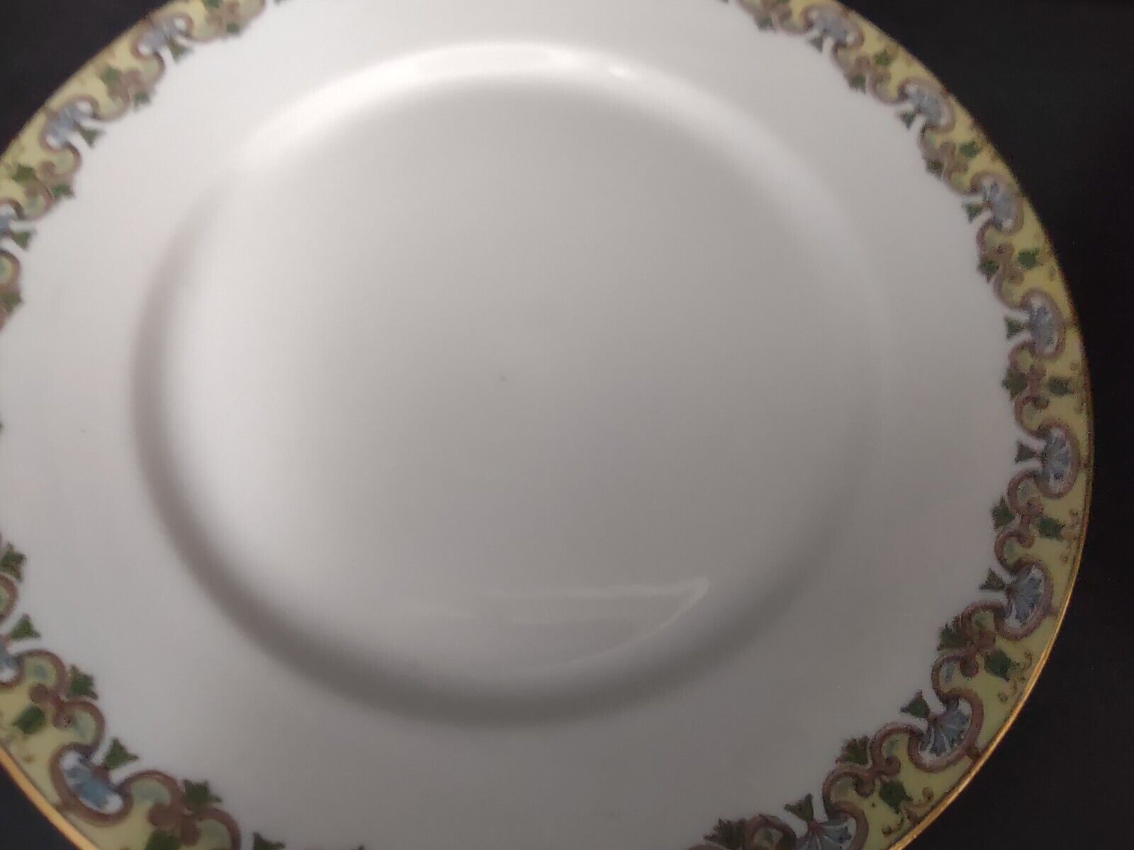 Wm Guering Limoges France 4 x Salad Plate Yellow Gold Design (lot 530)