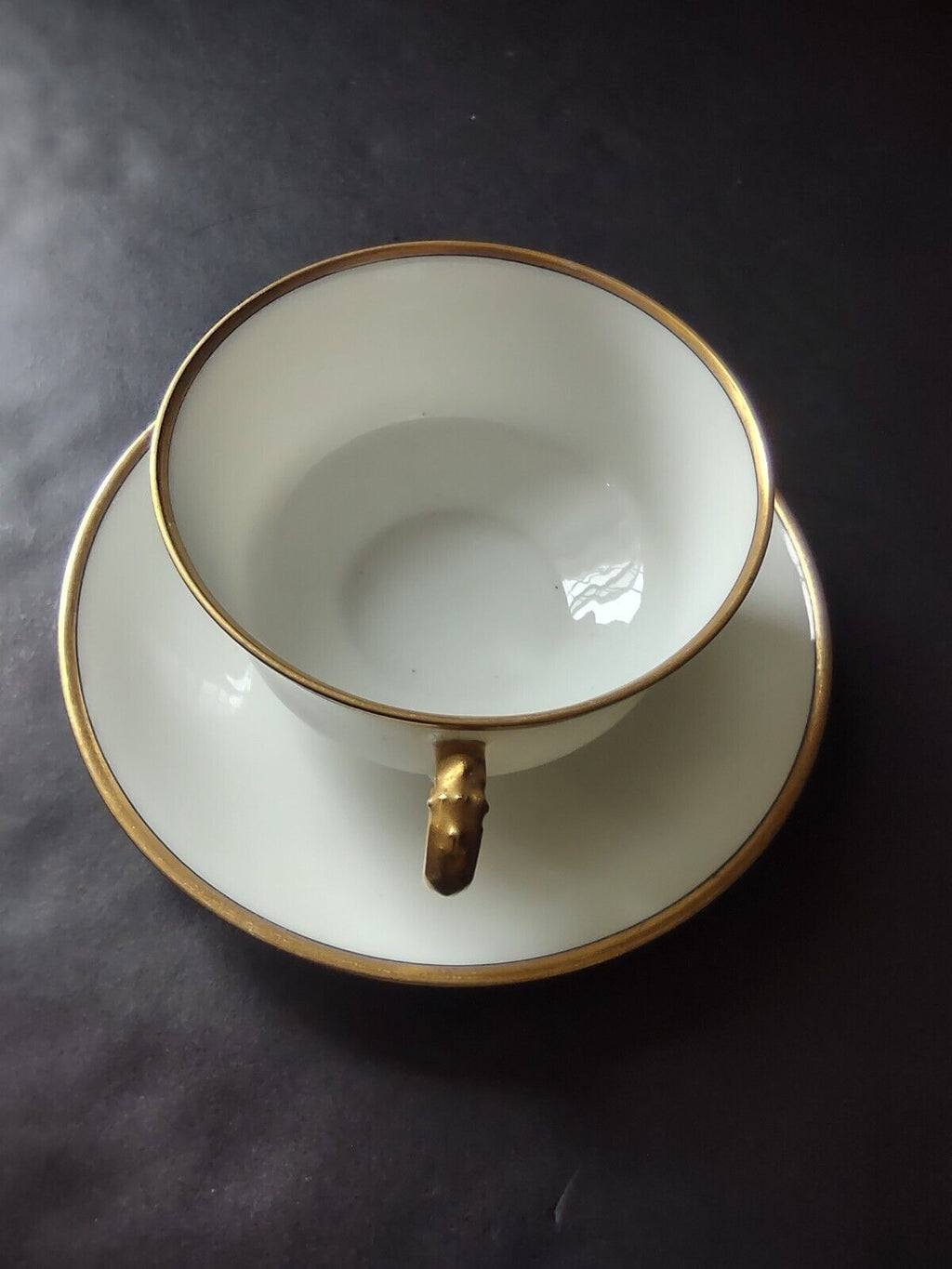 Haviland Limoges France Black & Gold Trim White 3-3/4" Teacup & Saucer (lot 676)