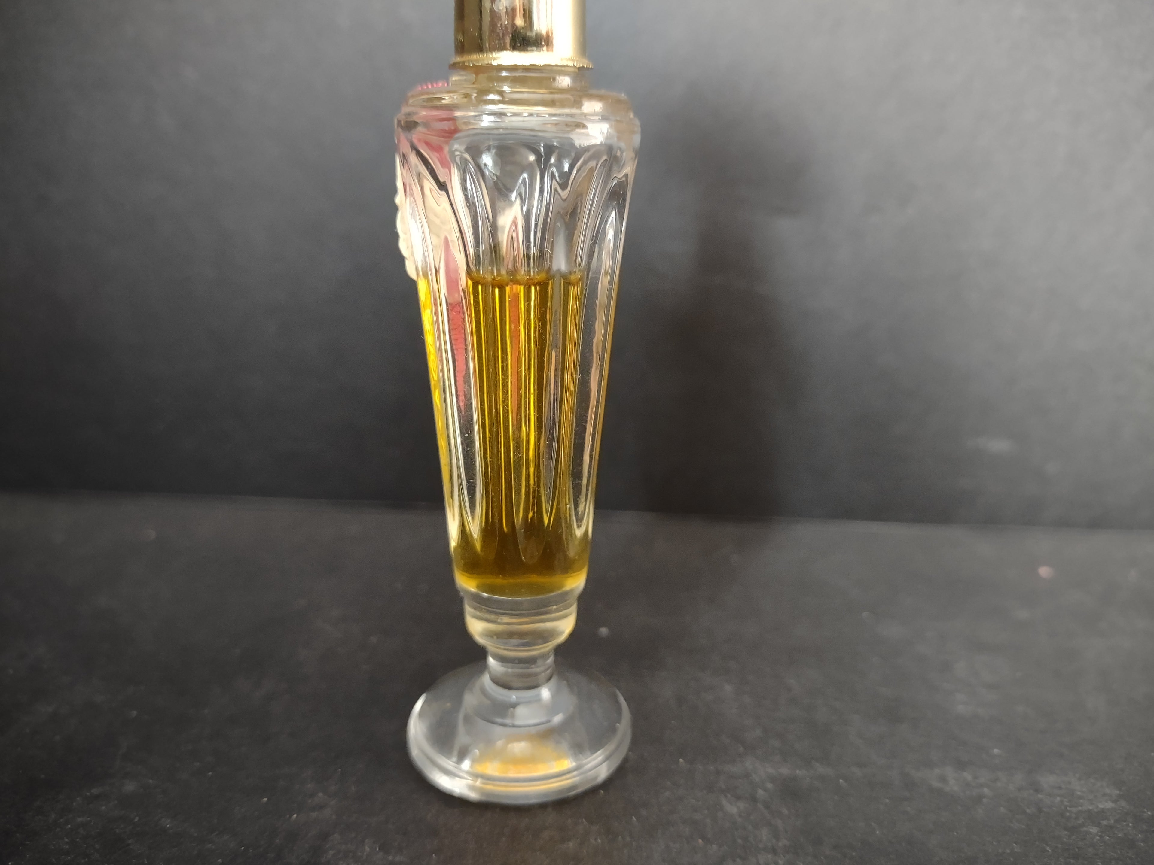 Vintage Fete de Molyneux 1/4 fl oz Made in France with Original Box (4401)