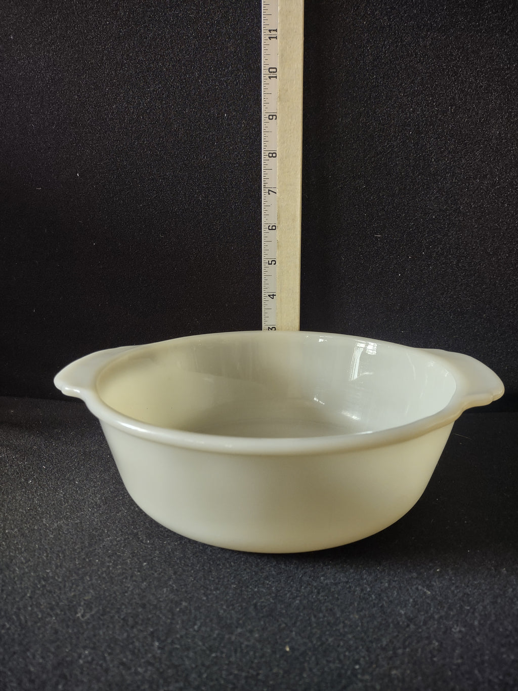 Vintage Fire King Milk Glass 1.5 Qt Casserole Reverse Stamp (Lot 5138)