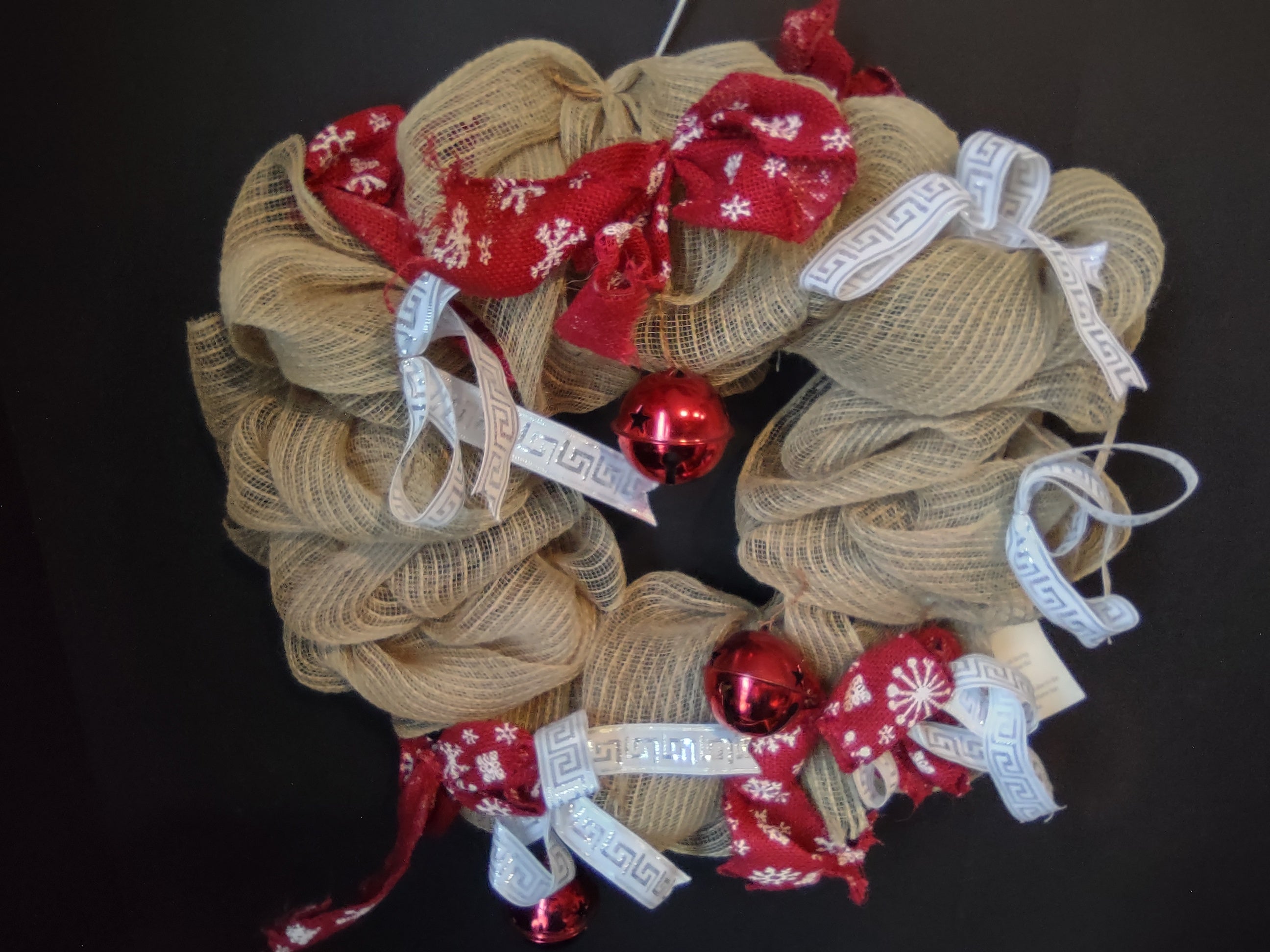 Christmas Mesh Wreath with Bells and Bows Primitive Rustic Cottage (lot 2726c)