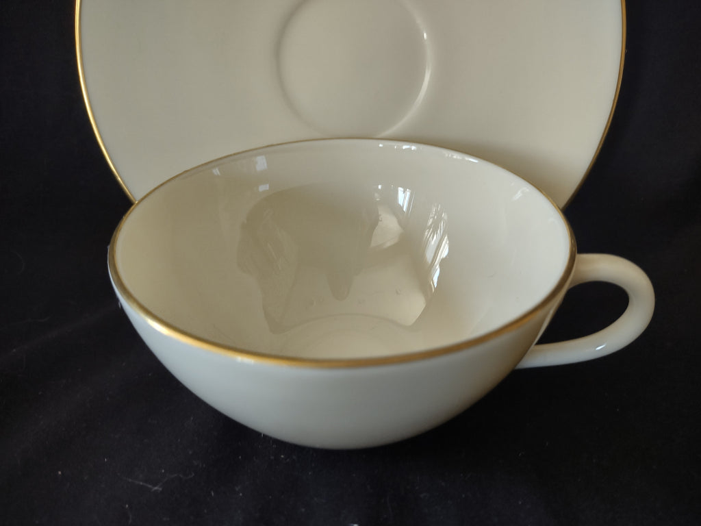 Vintage Lenox Special Tea Cup and Saucer Golden Wreath Stamp (lot 1995)