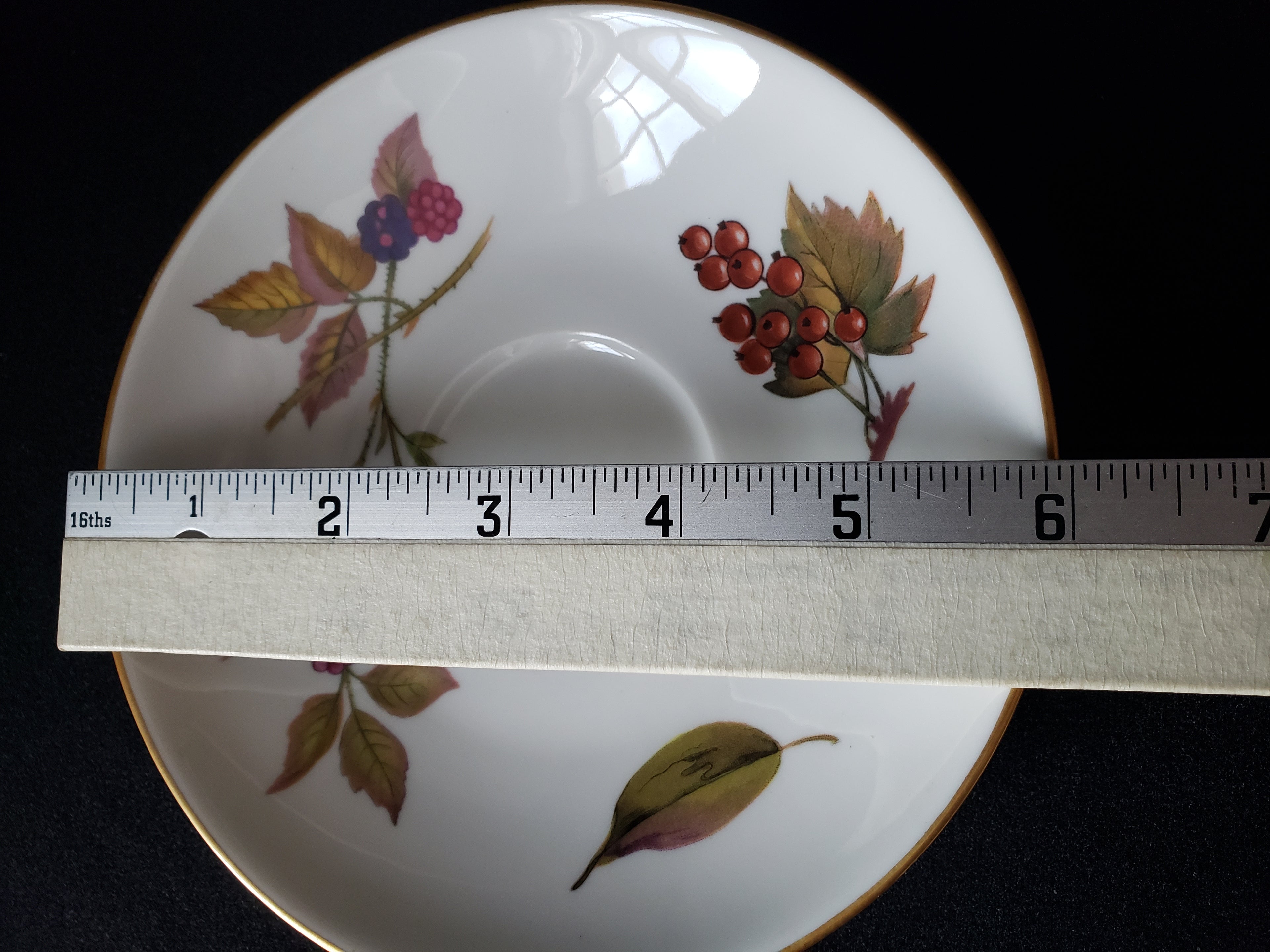 Vintage Royal Worcester Evesham Tea Cup with Saucer (lot 2073)