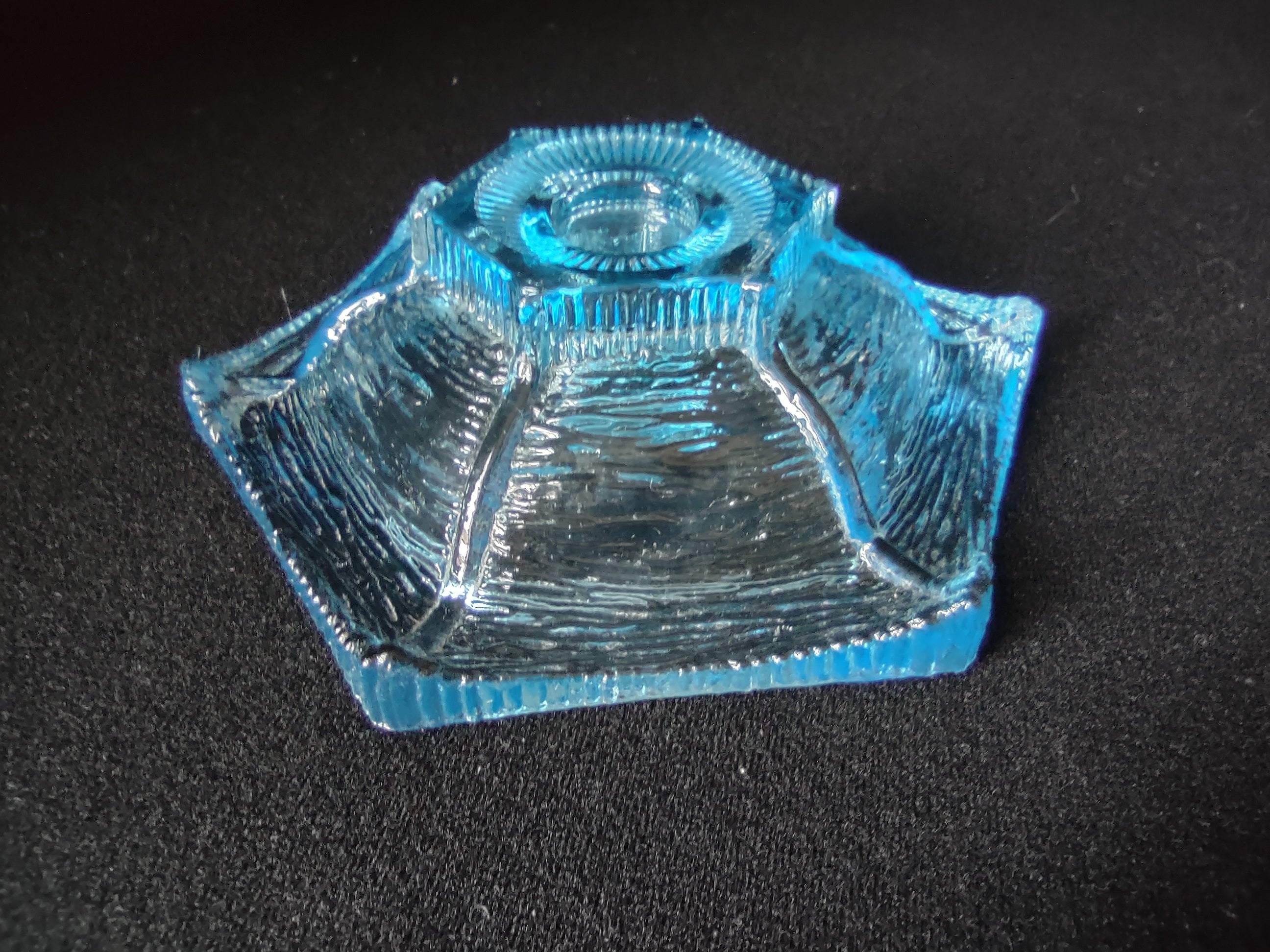 Vintage LE Smith Glass Ocean Blue Beach Candlestick Holder (lot 2775c)