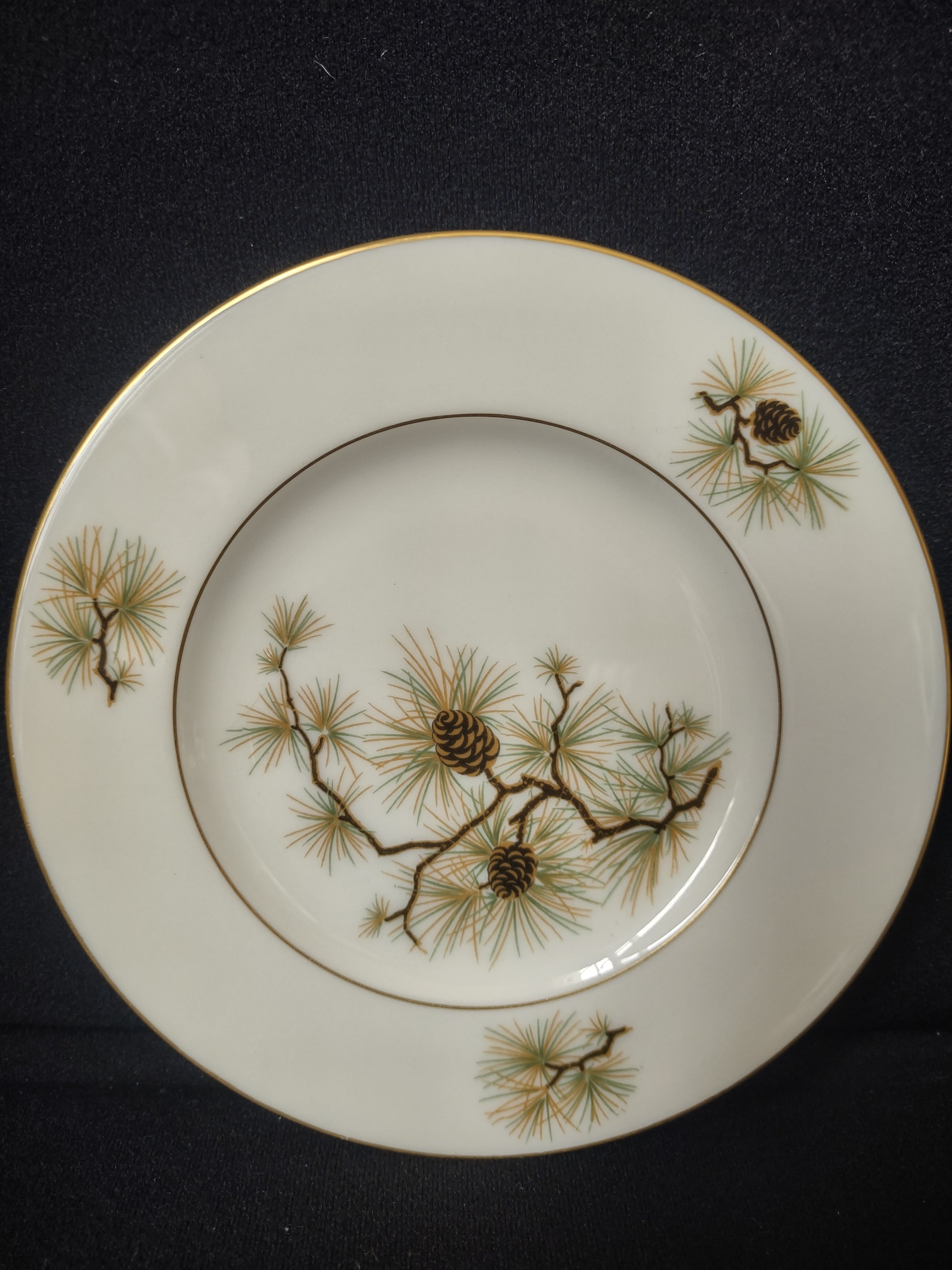 Vintage Lenox Pine W-331 Dessert or Bread Plate 6-1/4" (lot 1866)
