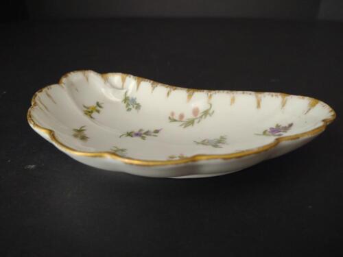 Vintage Haviland Limoges Bone Dish Flower Gold Trim (lot 785)