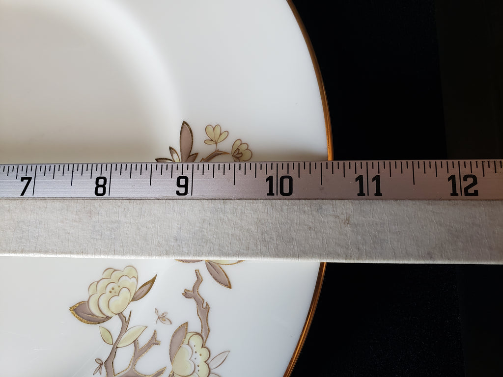 Vintage Royal Worcester Reverie Dinner Plate 10-1/2" (lot 2135)