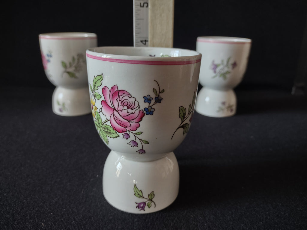 Vintage Ceramic Set of 3 Egg Cups Pink Floral Peonies (lot 5278)