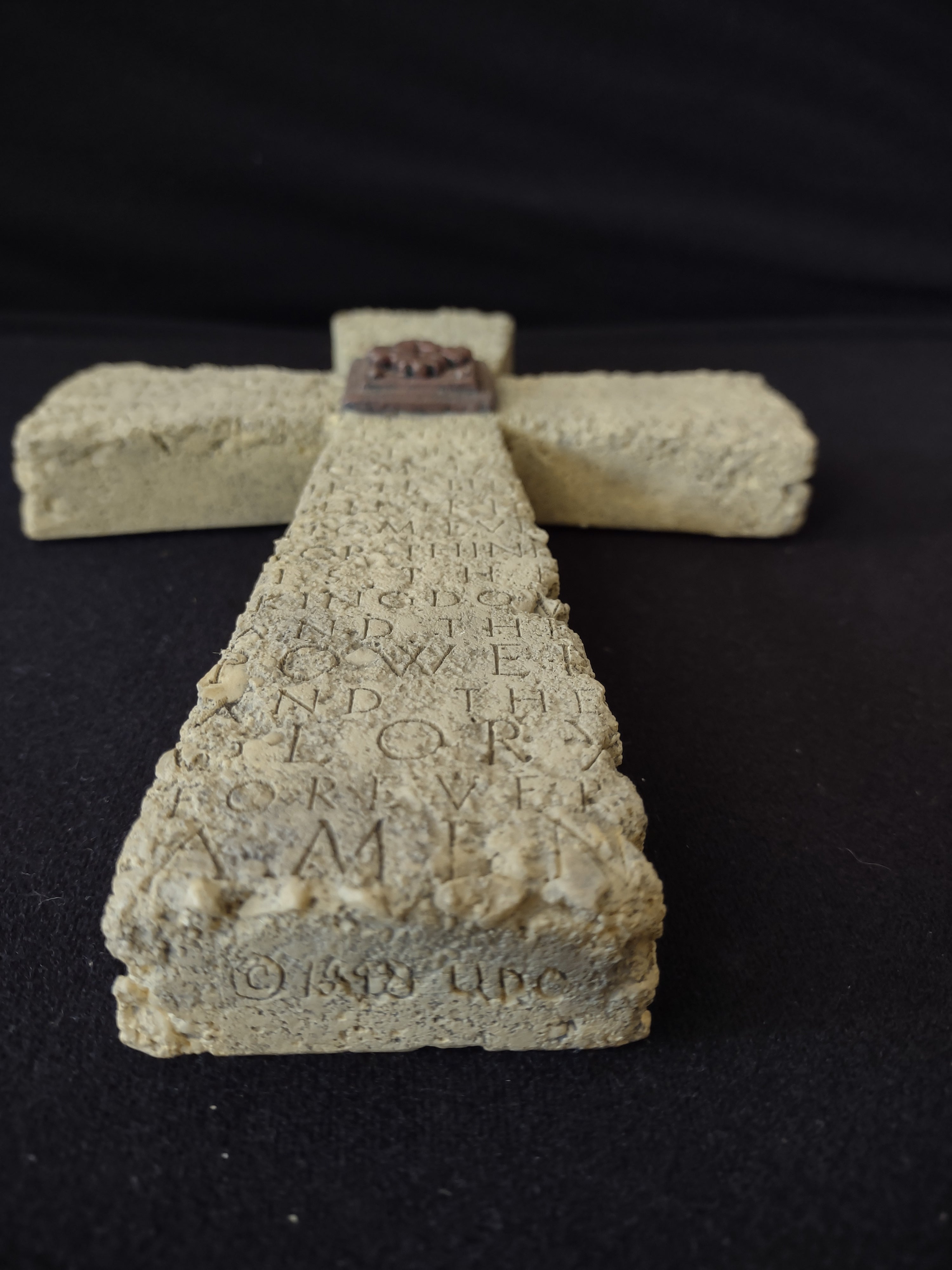 Vintage Lords Prayer Stone Like Resin Textured Cross (Lot 4051t)
