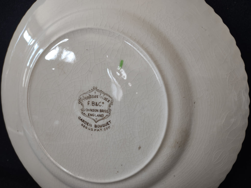 Vintage Johnson Bros Garden Bouquet Ironstone England Lunch Plate (lot 5614)