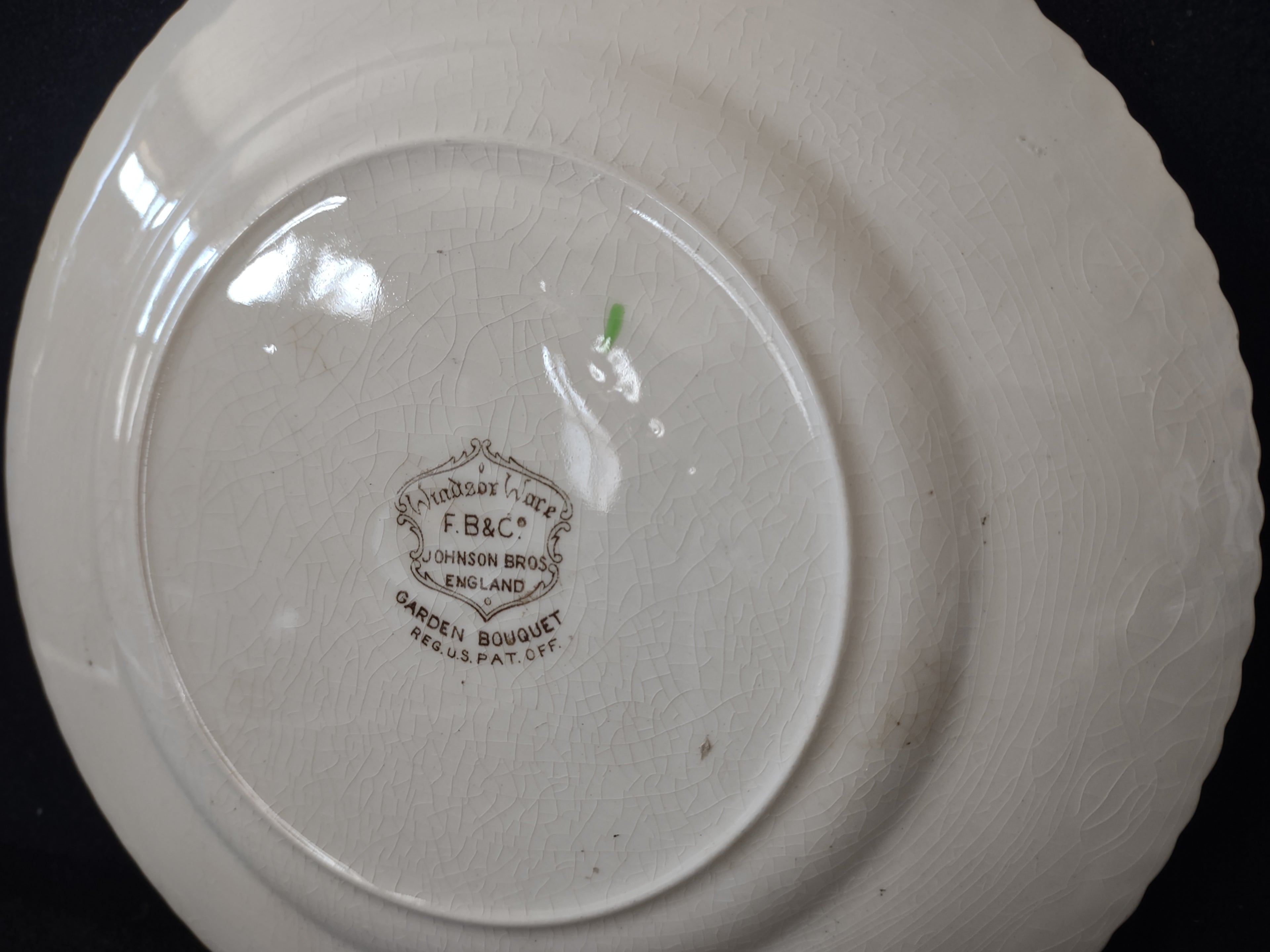 Vintage Johnson Bros Garden Bouquet Ironstone England Lunch Plate (lot 5614)